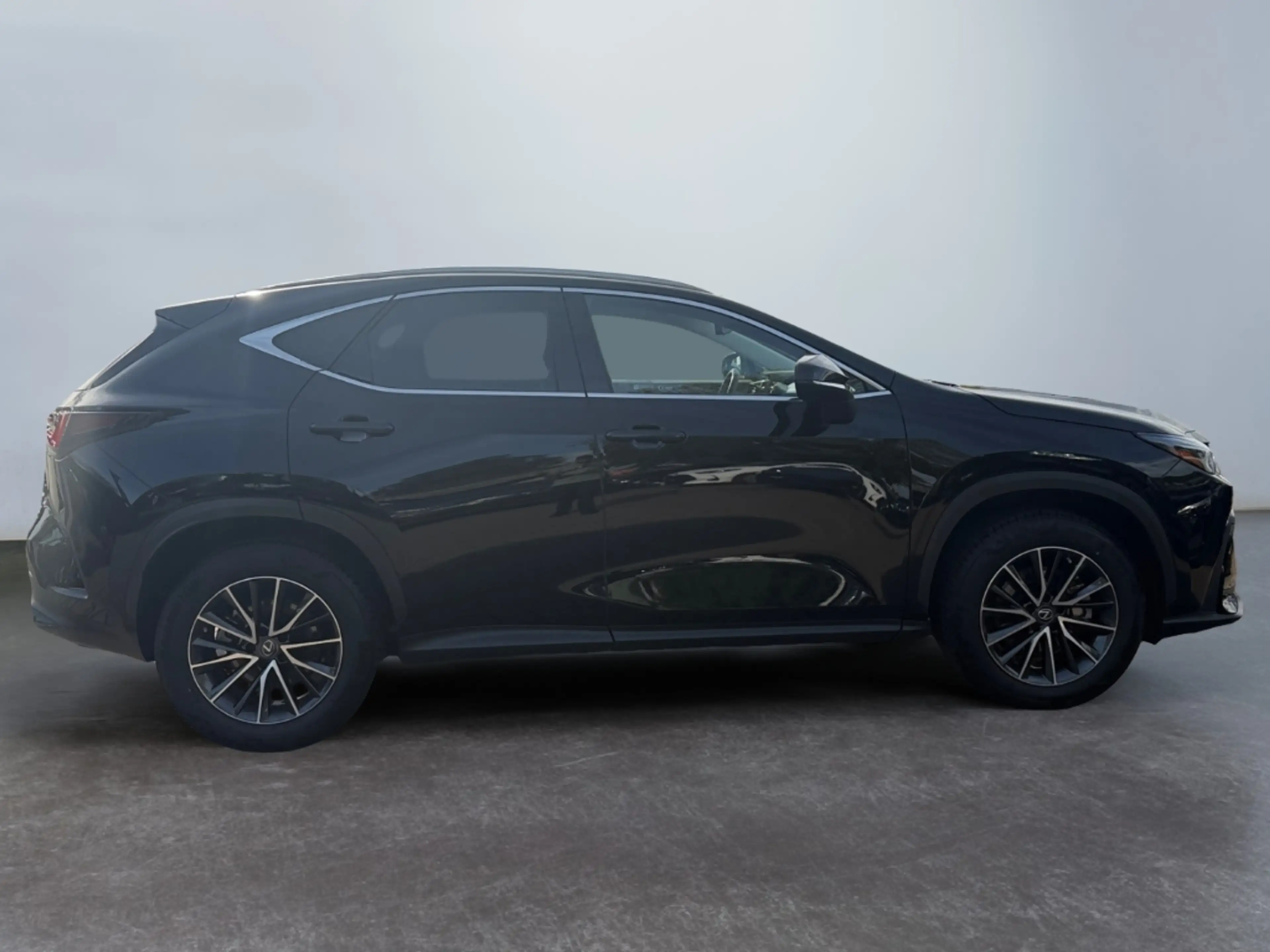 Lexus NX 350h 350 h — photo 10