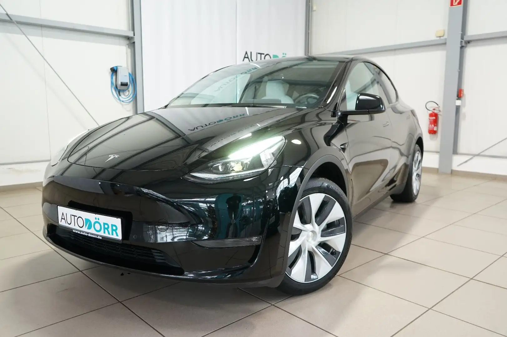 Tesla Model Y Long Range Dual Motor AWD Autonm. Fahren Schwarz - 1