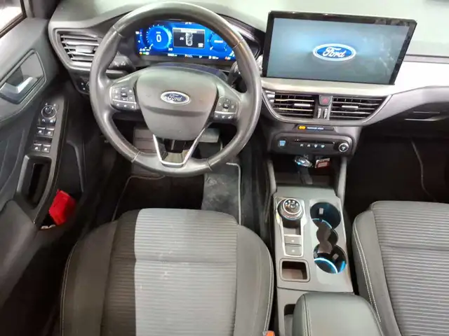 Ford Focus view 10