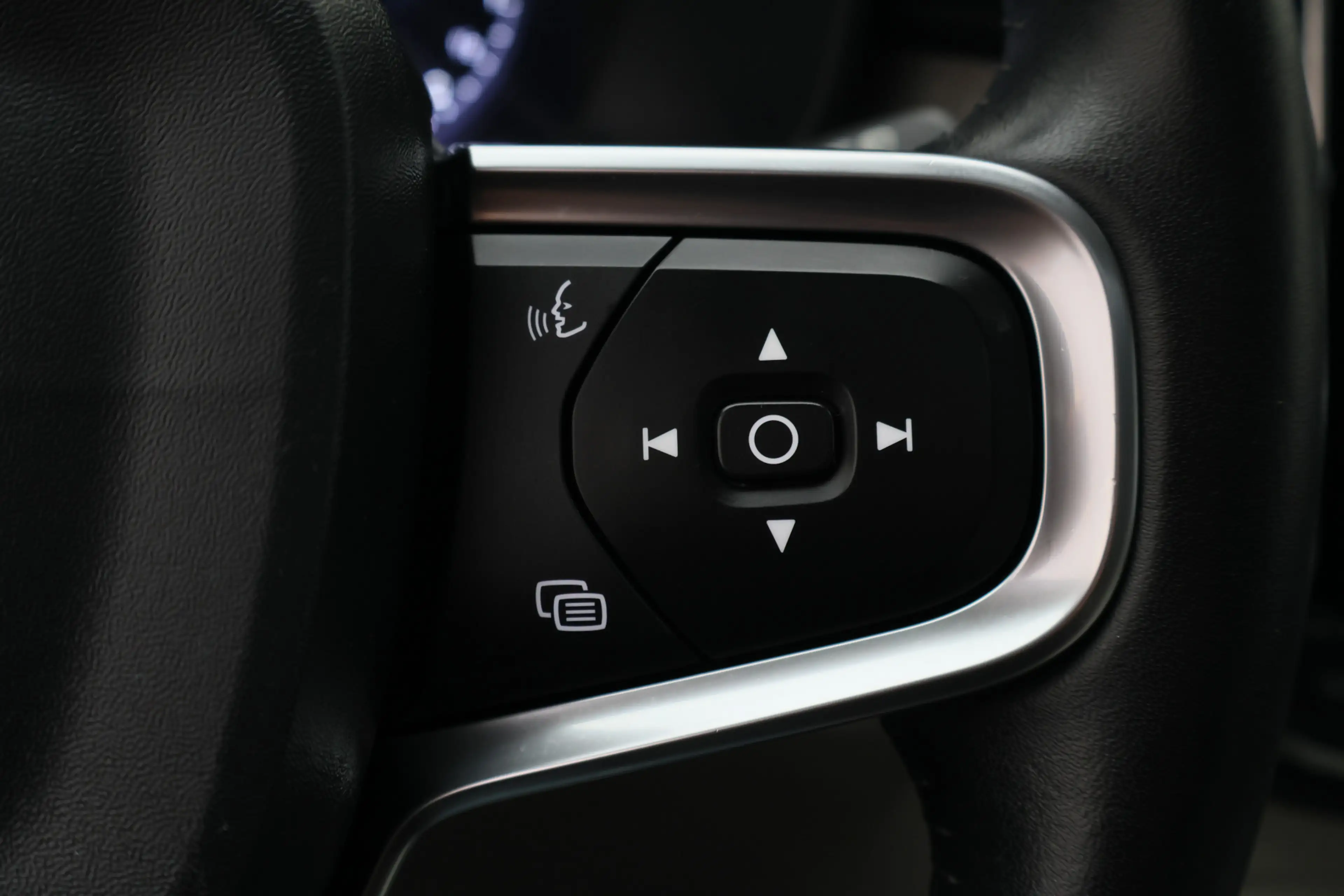 Volvo XC40 1.5 T5 Twin Engine Inscription Leer, Panoramadak, — photo 36