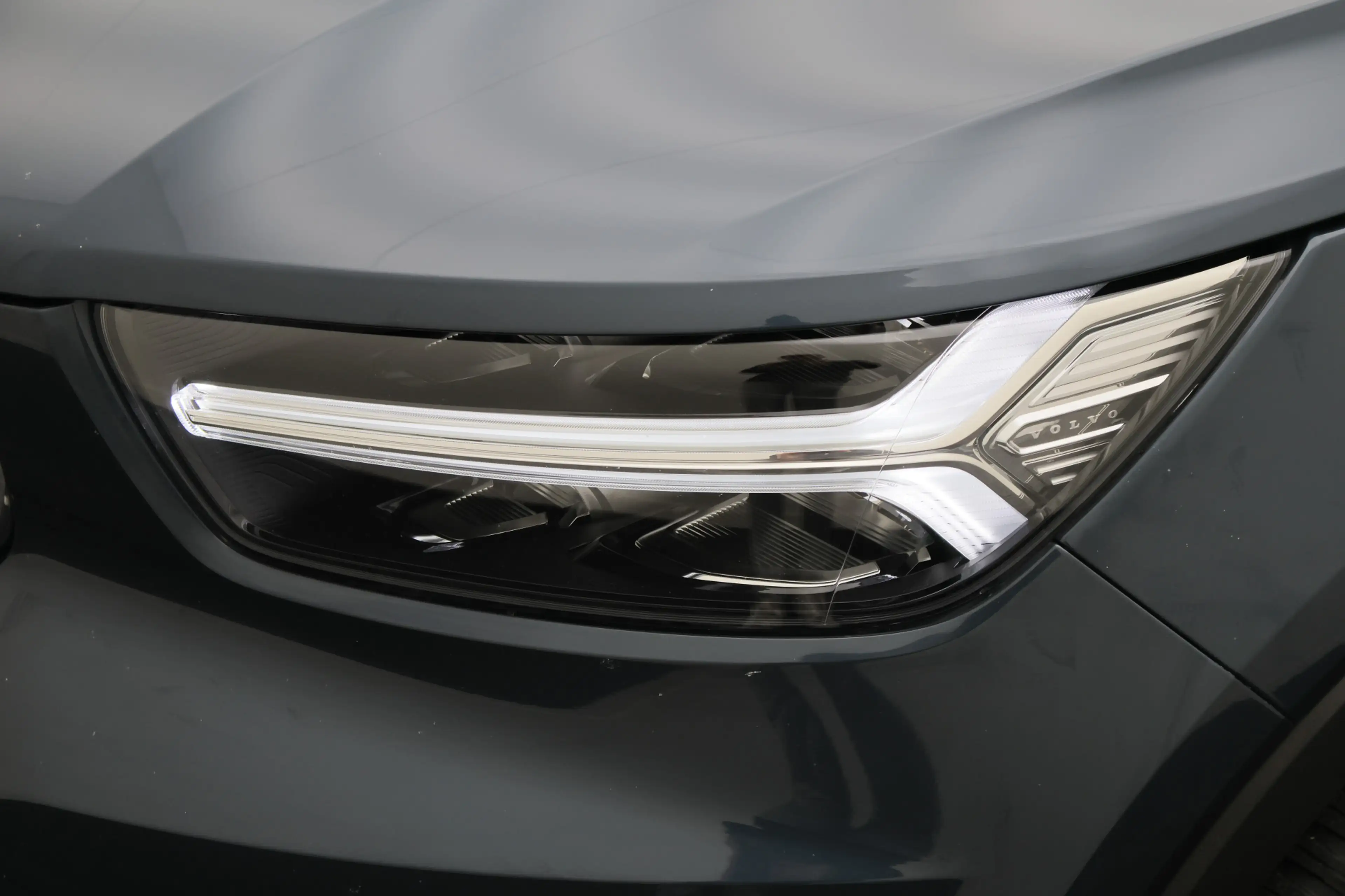 Volvo XC40 1.5 T5 Twin Engine Inscription Leer, Panoramadak, — photo 28