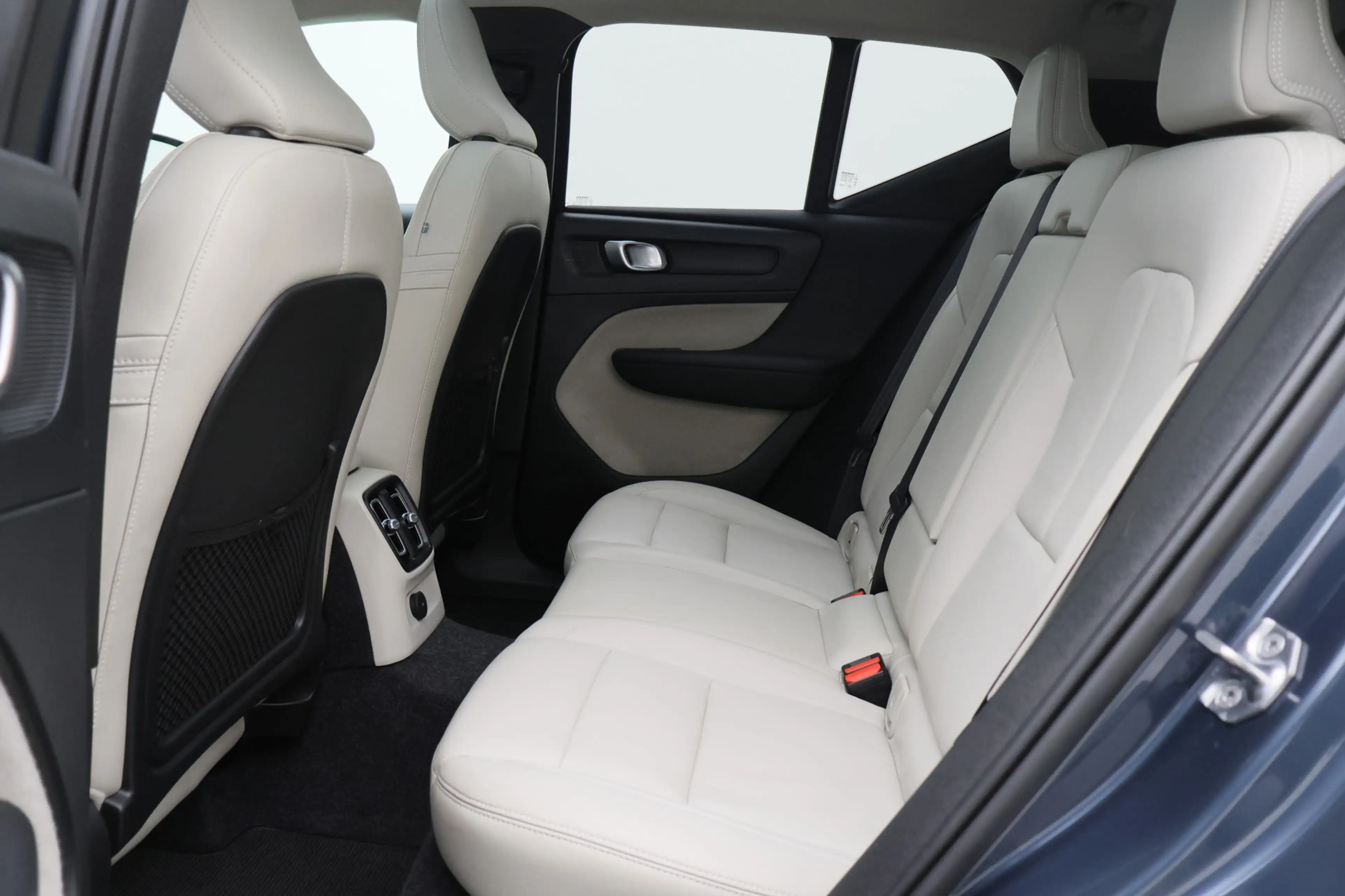Volvo XC40 1.5 T5 Twin Engine Inscription Leer, Panoramadak, — photo 12