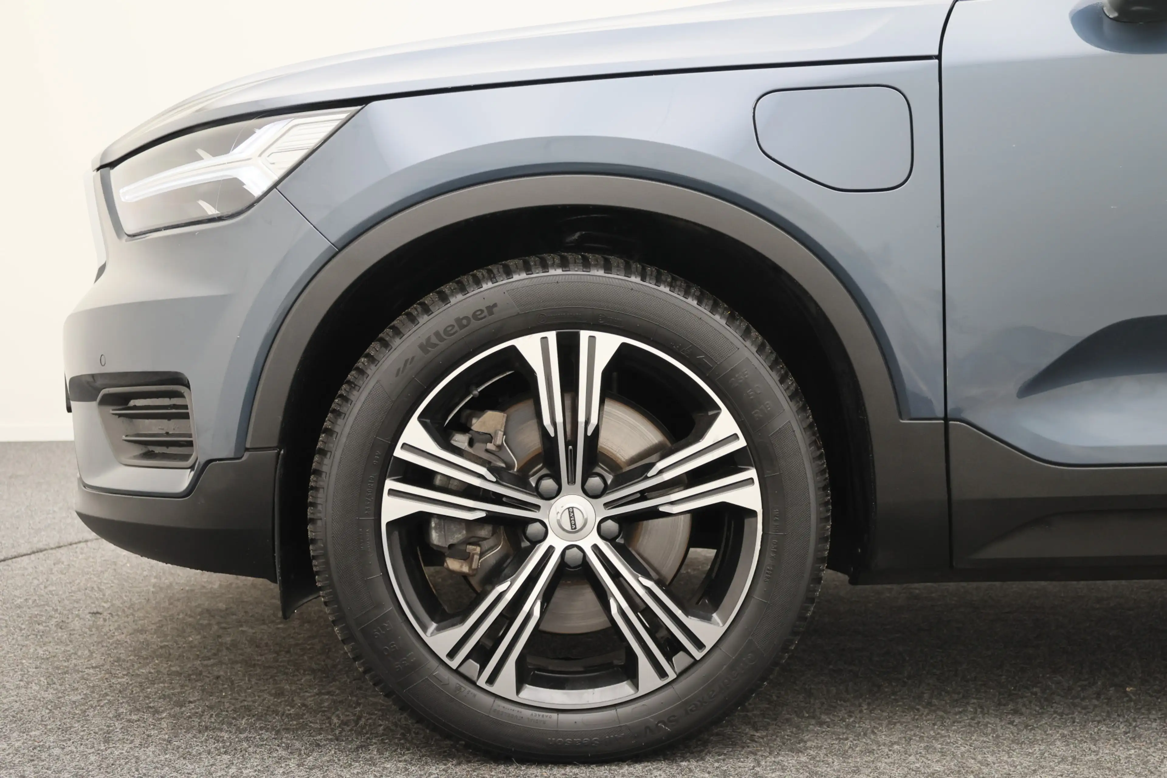 Volvo XC40 1.5 T5 Twin Engine Inscription Leer, Panoramadak, — photo 26