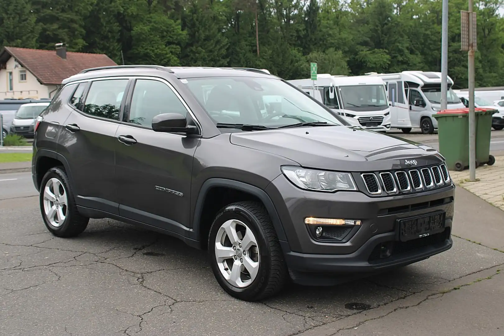 Jeep Compass 2,0 MultiJet II AWD Longitude Schwarz - 2