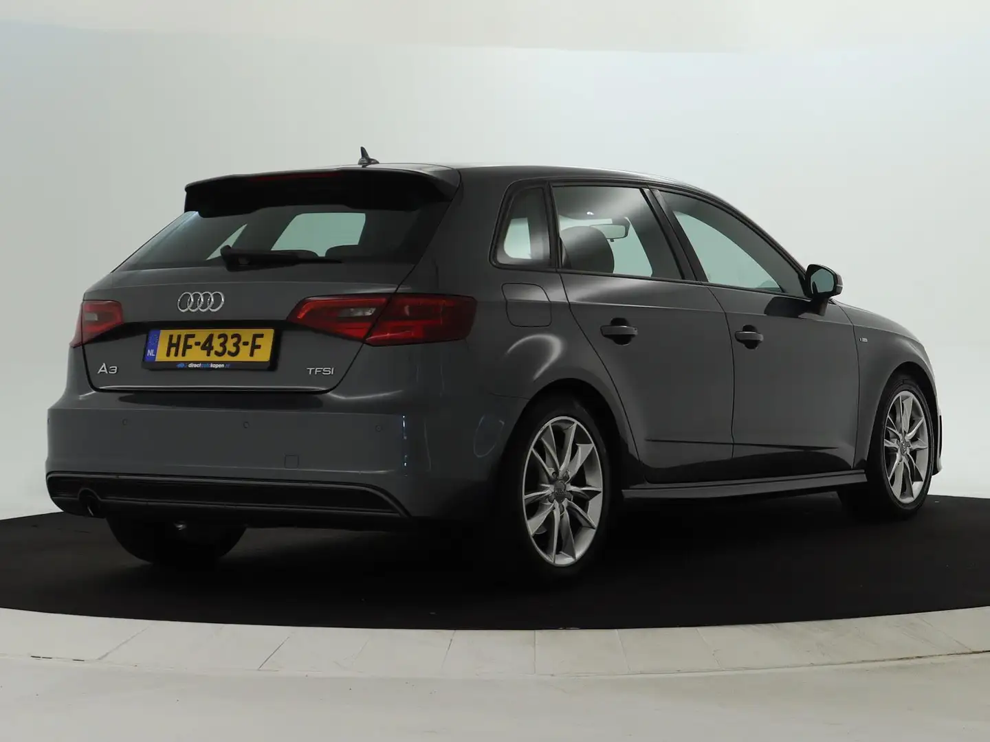 Audi A3 Sportback 1.2 TFSI Ambition Sport Edition S-Line | Gris - 2