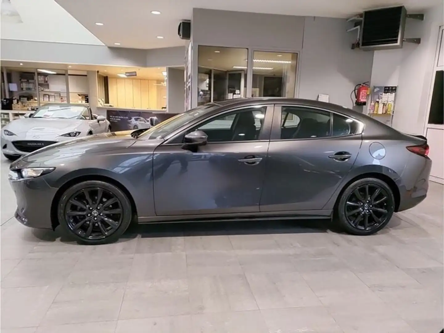 Mazda 3 2.0 SKYACTIV G sedan * SKYDRIVE * 1e Eigenaar Gris - 2