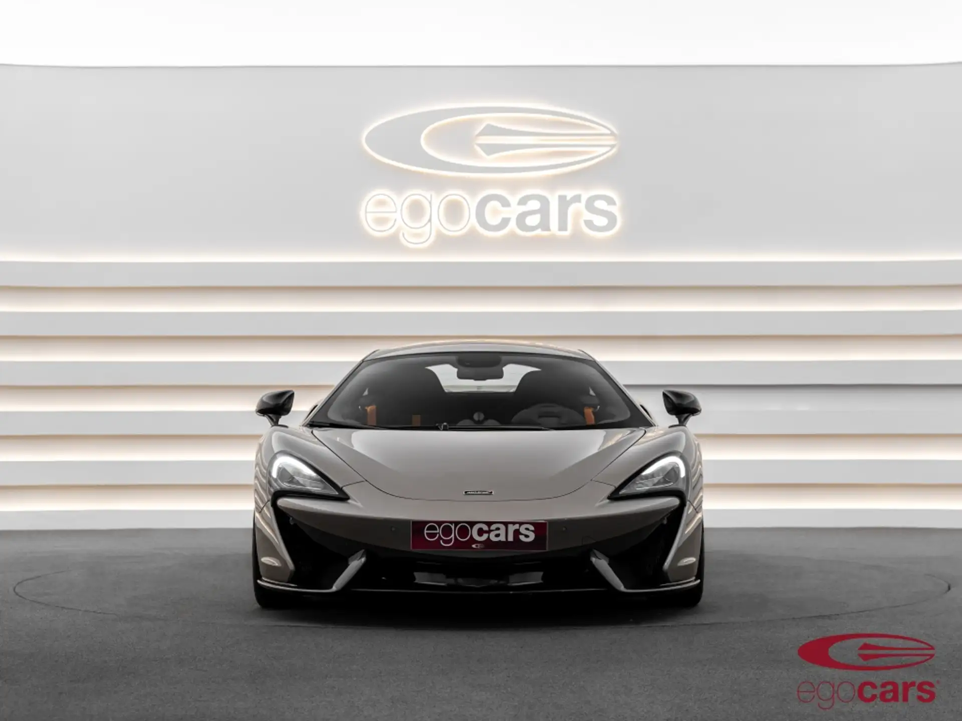 맥라렌 570S 570 Sport Coupe 2018 회색 사진 2