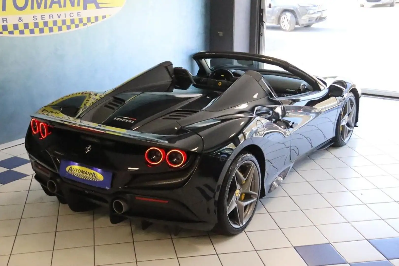 Ferrari Sonstige F8 Spider + IVA Schwarz - 2