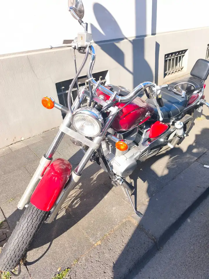 Suzuki LS 650