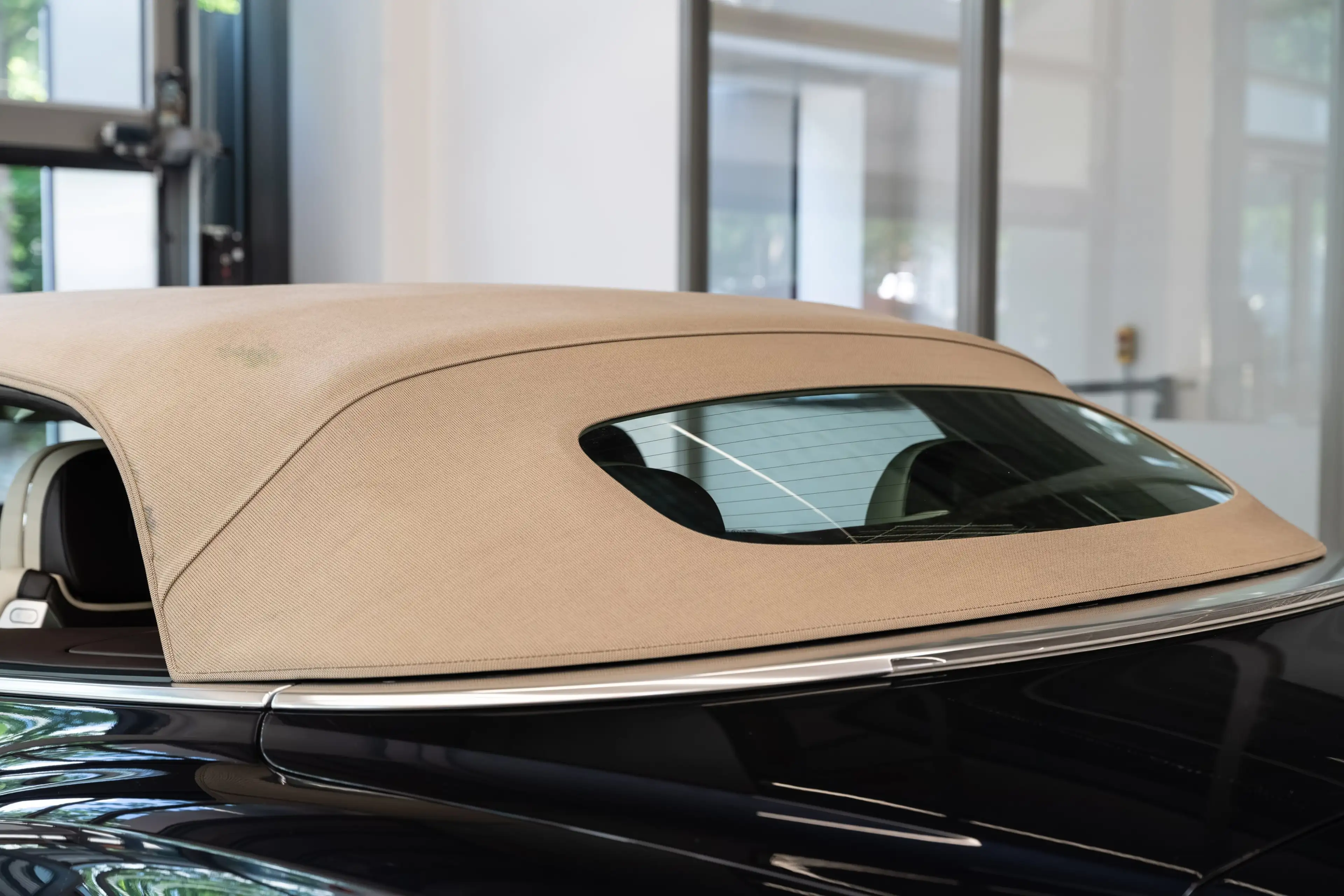 Bentley Continental GTC Mulliner - Tweed Roof — photo 11