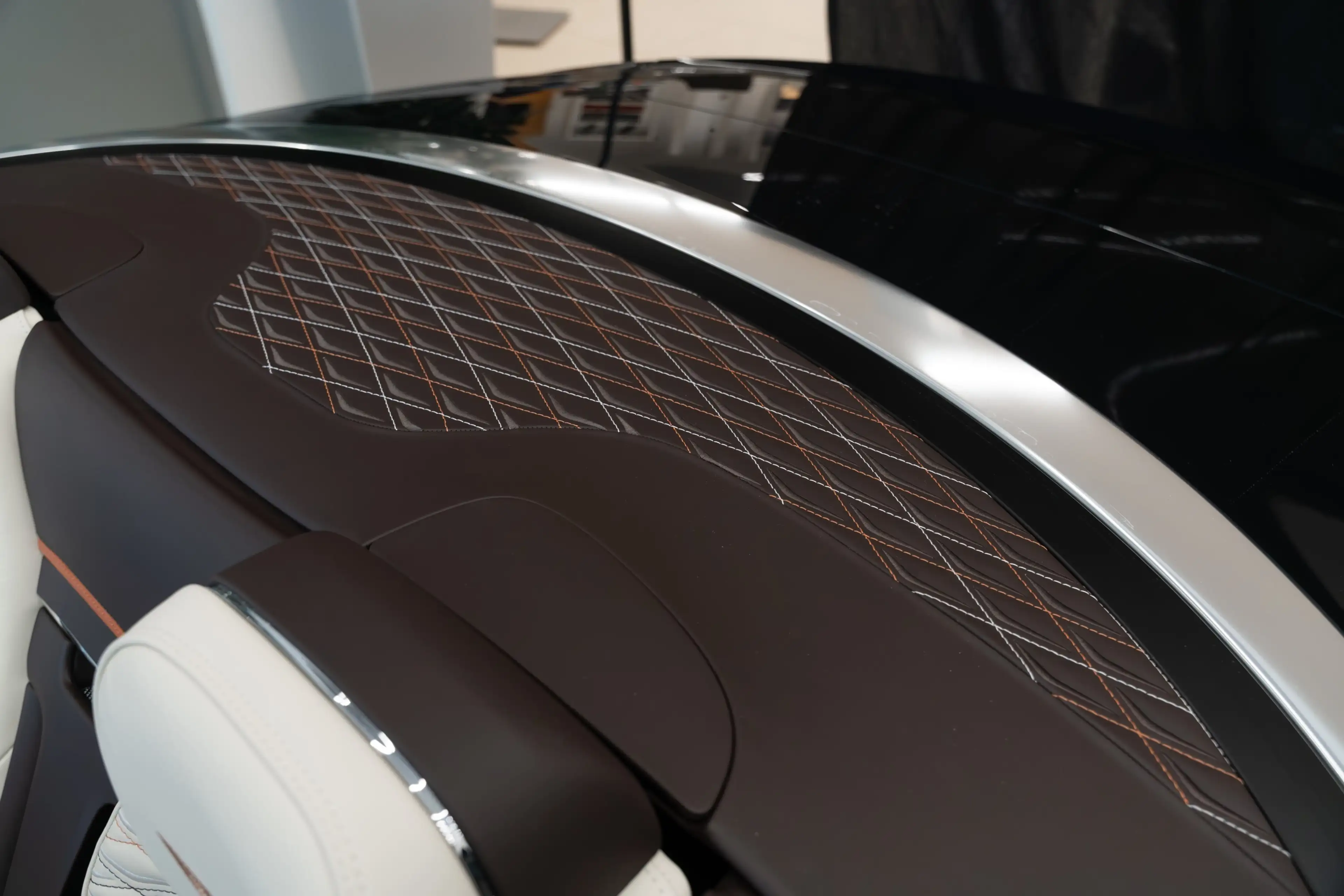 Bentley Continental GTC Mulliner - Tweed Roof — photo 13