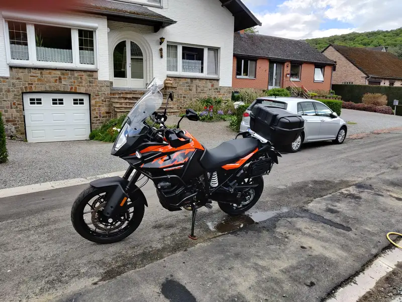 KTM 1090 Adventure - foto 8