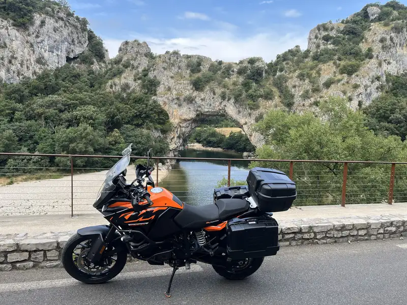 KTM 1090 Adventure - foto 4