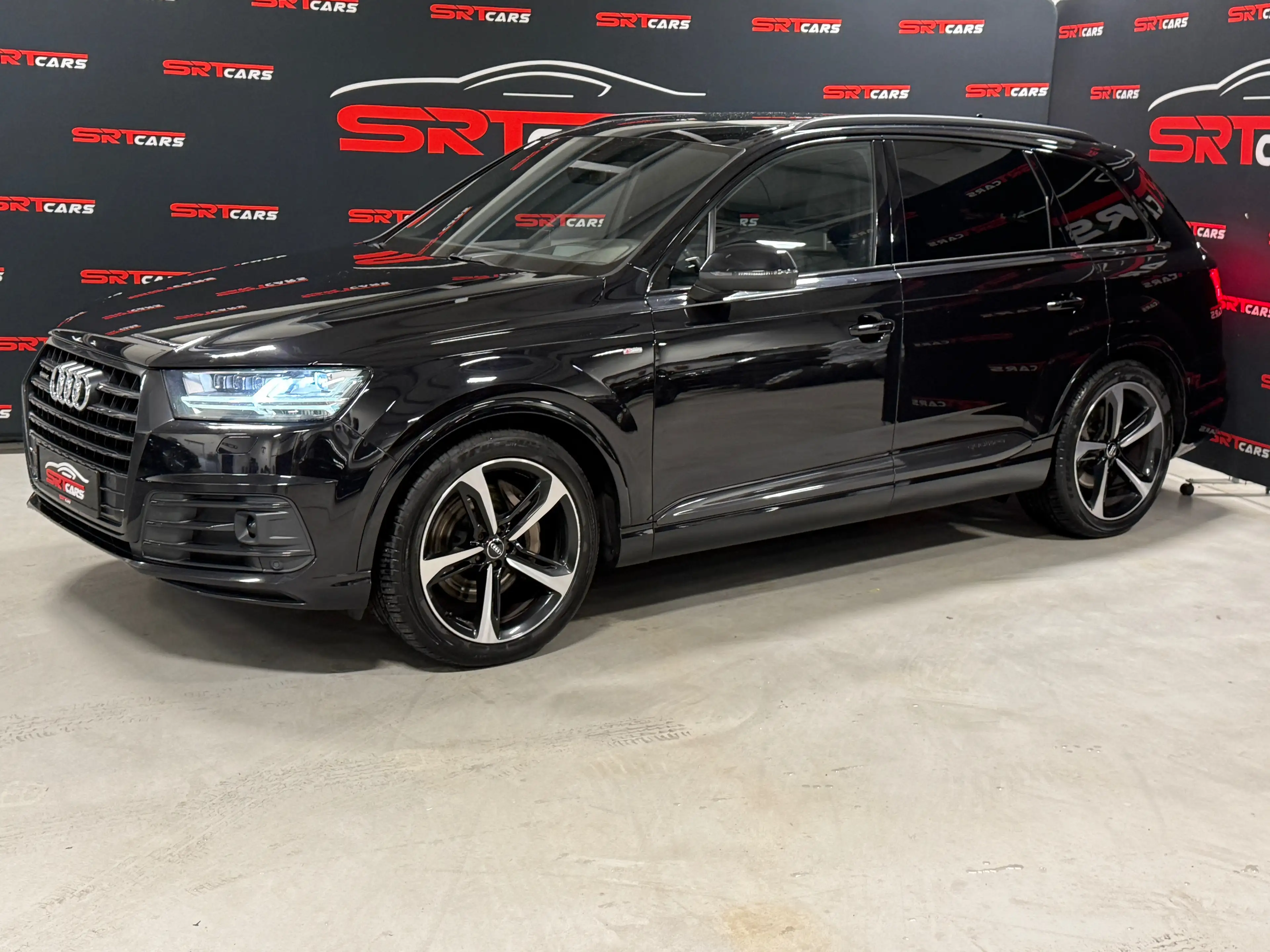 Audi Q7 3.0 TDI quattro *7 Sitze*Allradlenkung*SchwarzPaket*AHK*ACC*Kamera*Pano*ACC*Luft*Matrix LED — photo 4