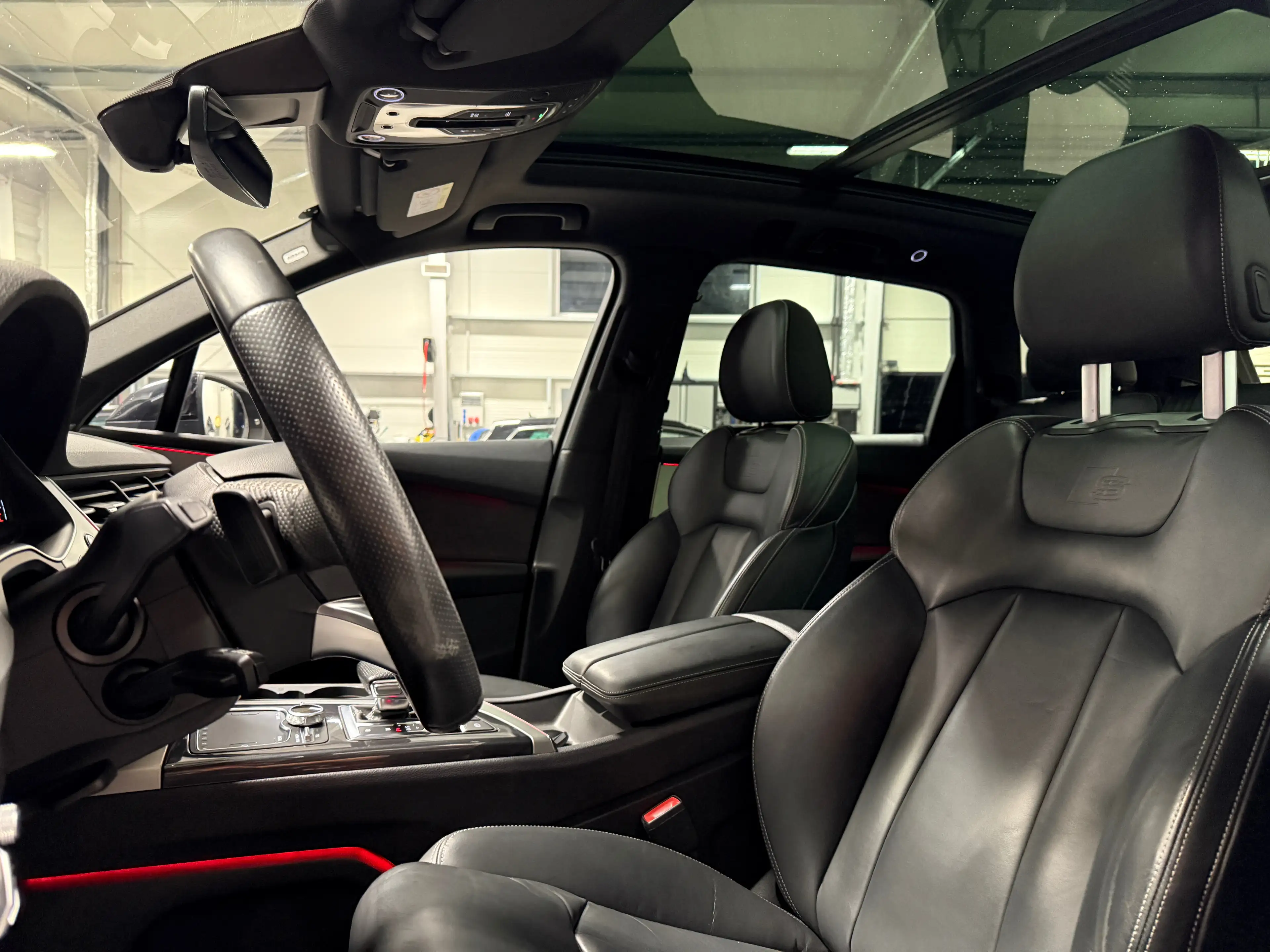 Audi Q7 3.0 TDI quattro *7 Sitze*Allradlenkung*SchwarzPaket*AHK*ACC*Kamera*Pano*ACC*Luft*Matrix LED — photo 9