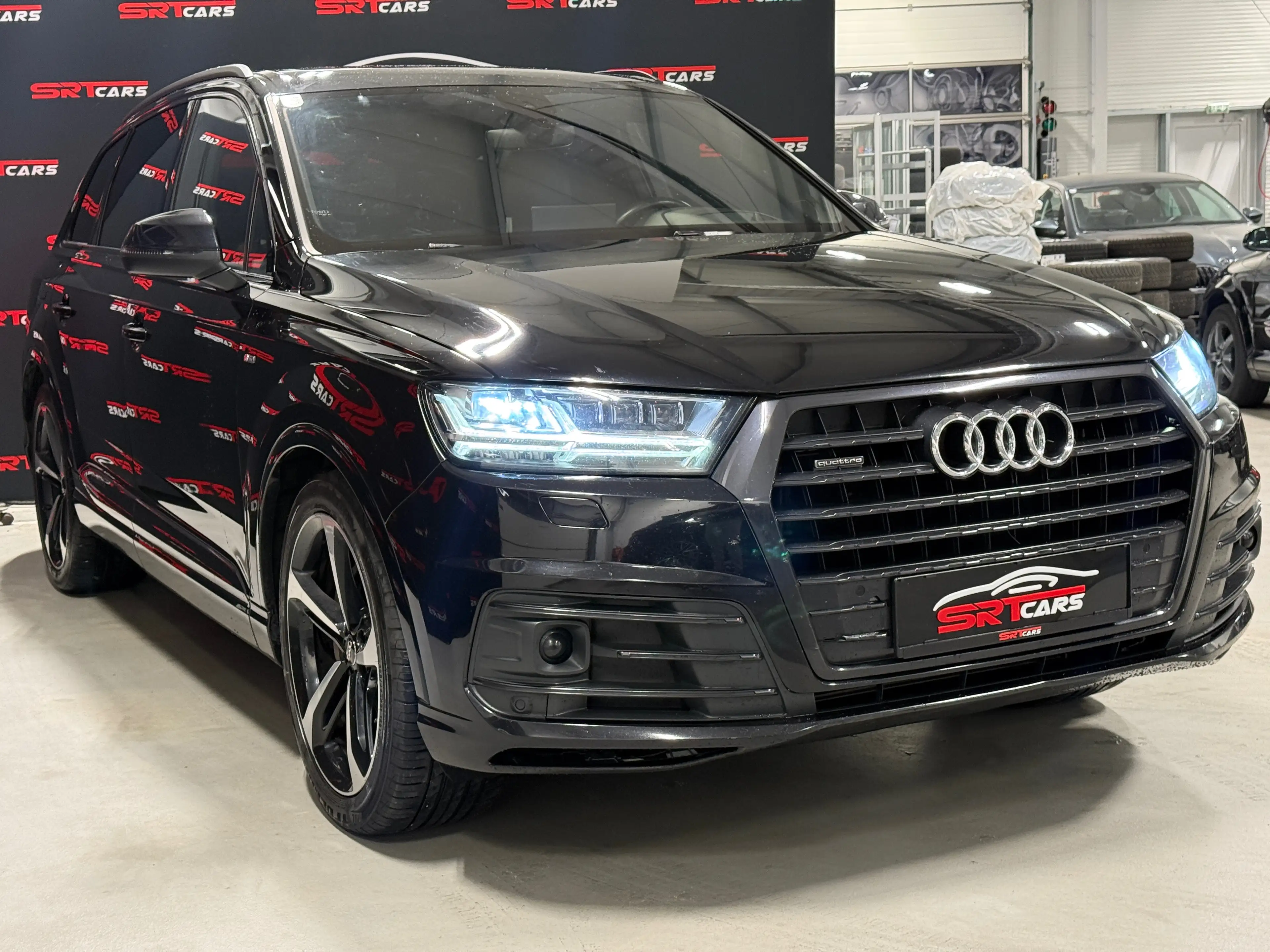 Audi Q7 3.0 TDI quattro *7 Sitze*Allradlenkung*SchwarzPaket*AHK*ACC*Kamera*Pano*ACC*Luft*Matrix LED — photo 3
