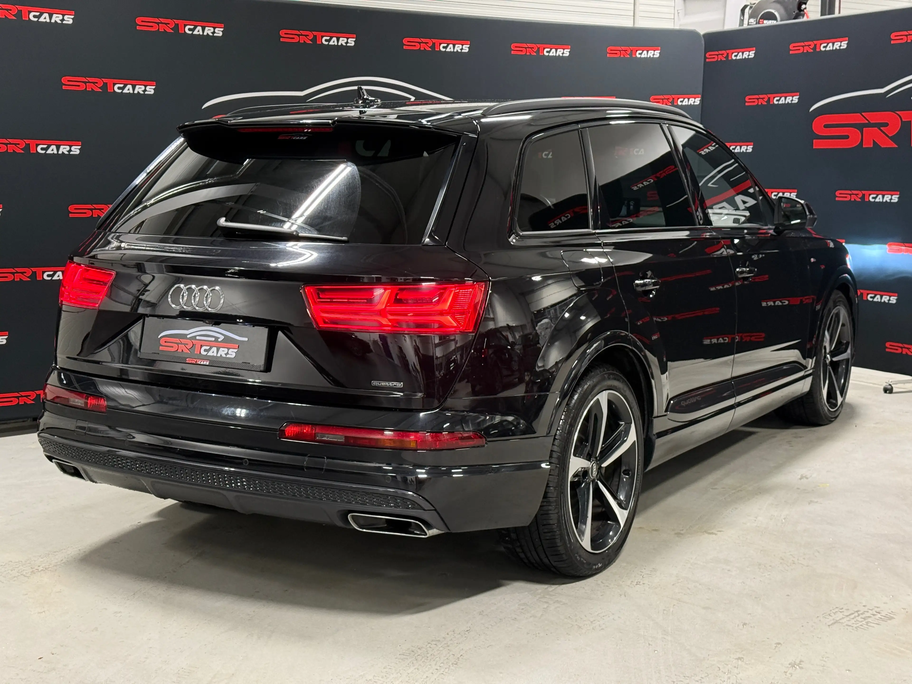 Audi Q7 3.0 TDI quattro *7 Sitze*Allradlenkung*SchwarzPaket*AHK*ACC*Kamera*Pano*ACC*Luft*Matrix LED — photo 6