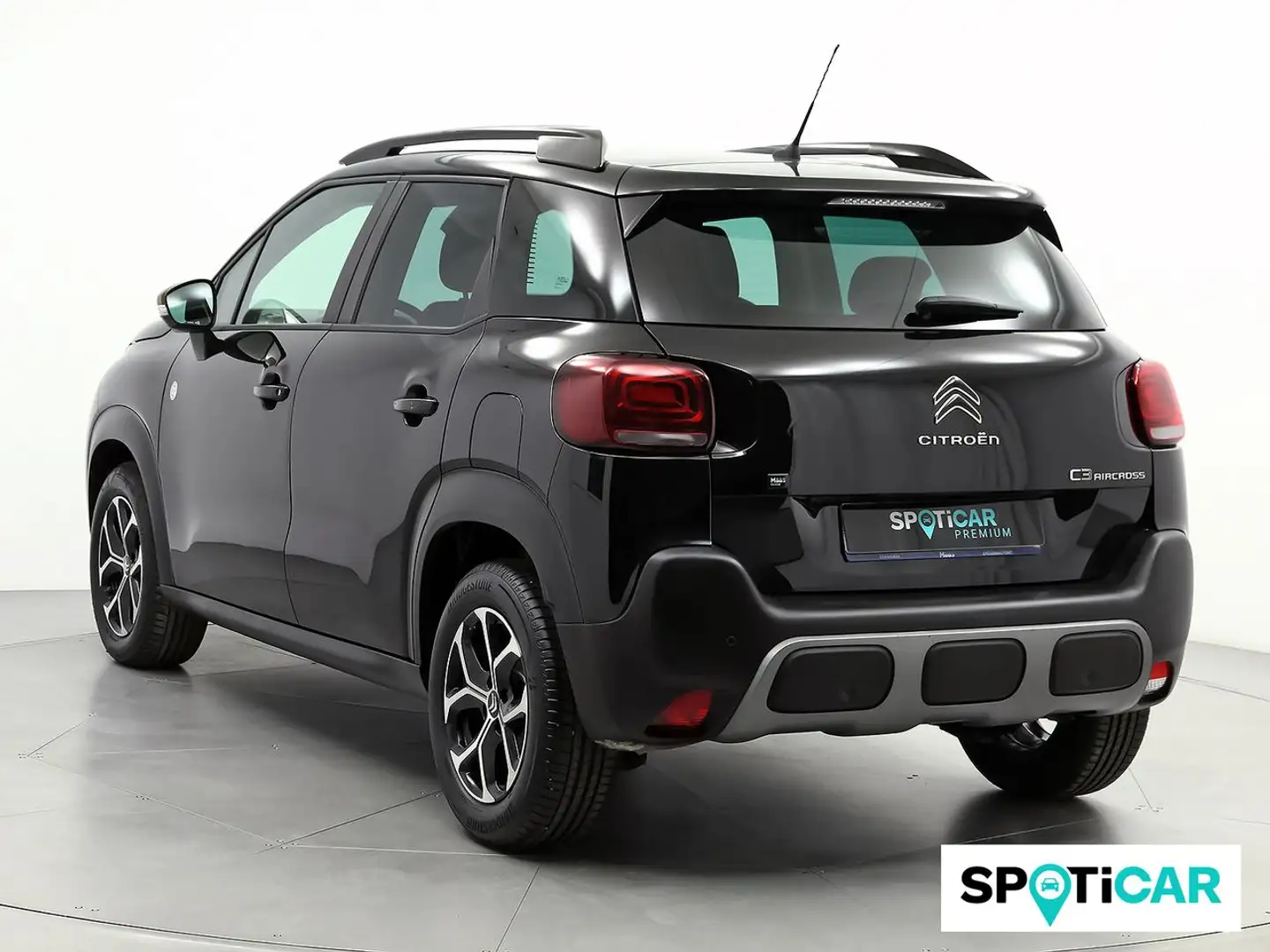 Citroen C3 Aircross Puretech S&S Plus 110 Negro - 2