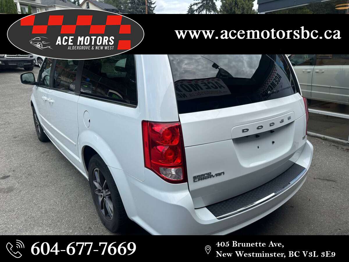2017 Dodge Grand Caravan SXT Premium Plus(Stow'n Go) — снимка 1