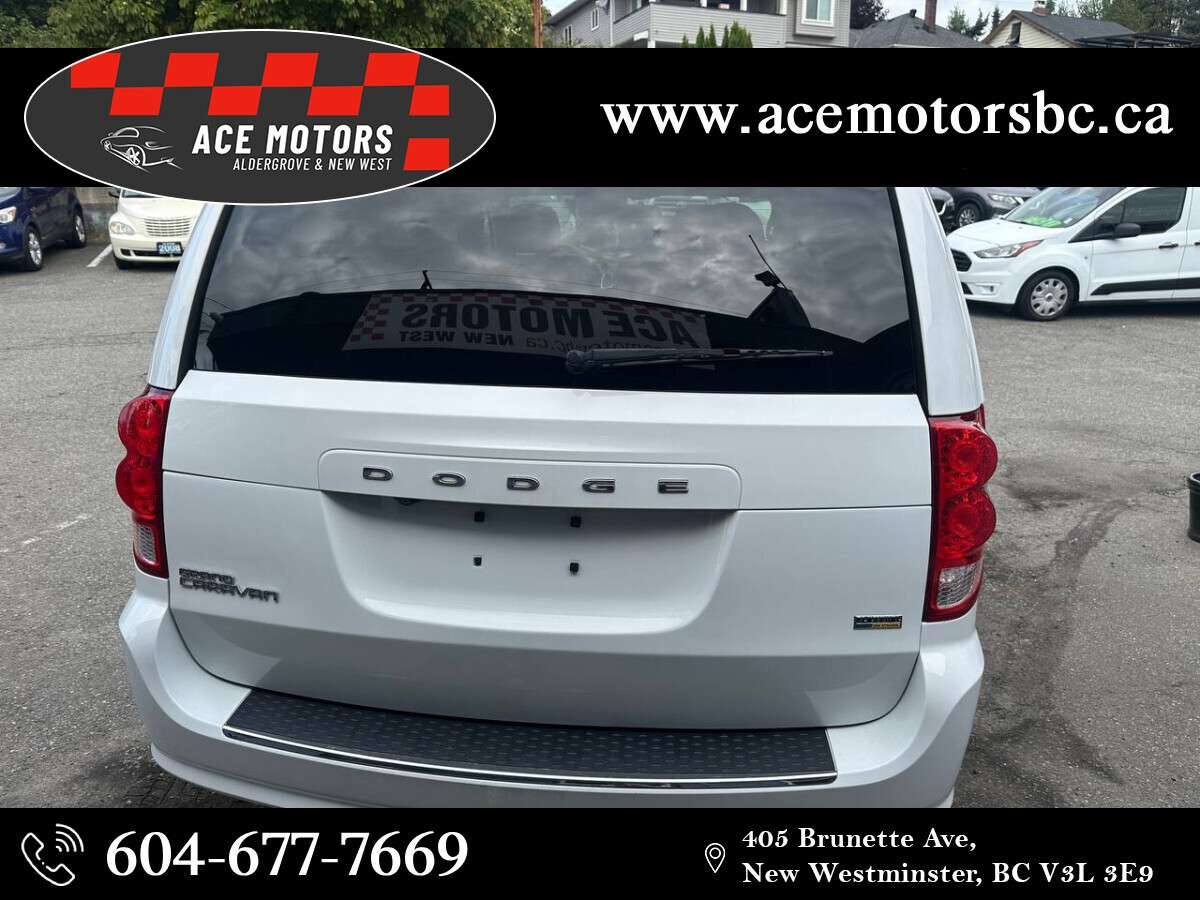 2017 Dodge Grand Caravan SXT Premium Plus(Stow'n Go) — снимка 1