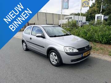 1.4-16V 90PK AUTOMAAT Elegance•Airco