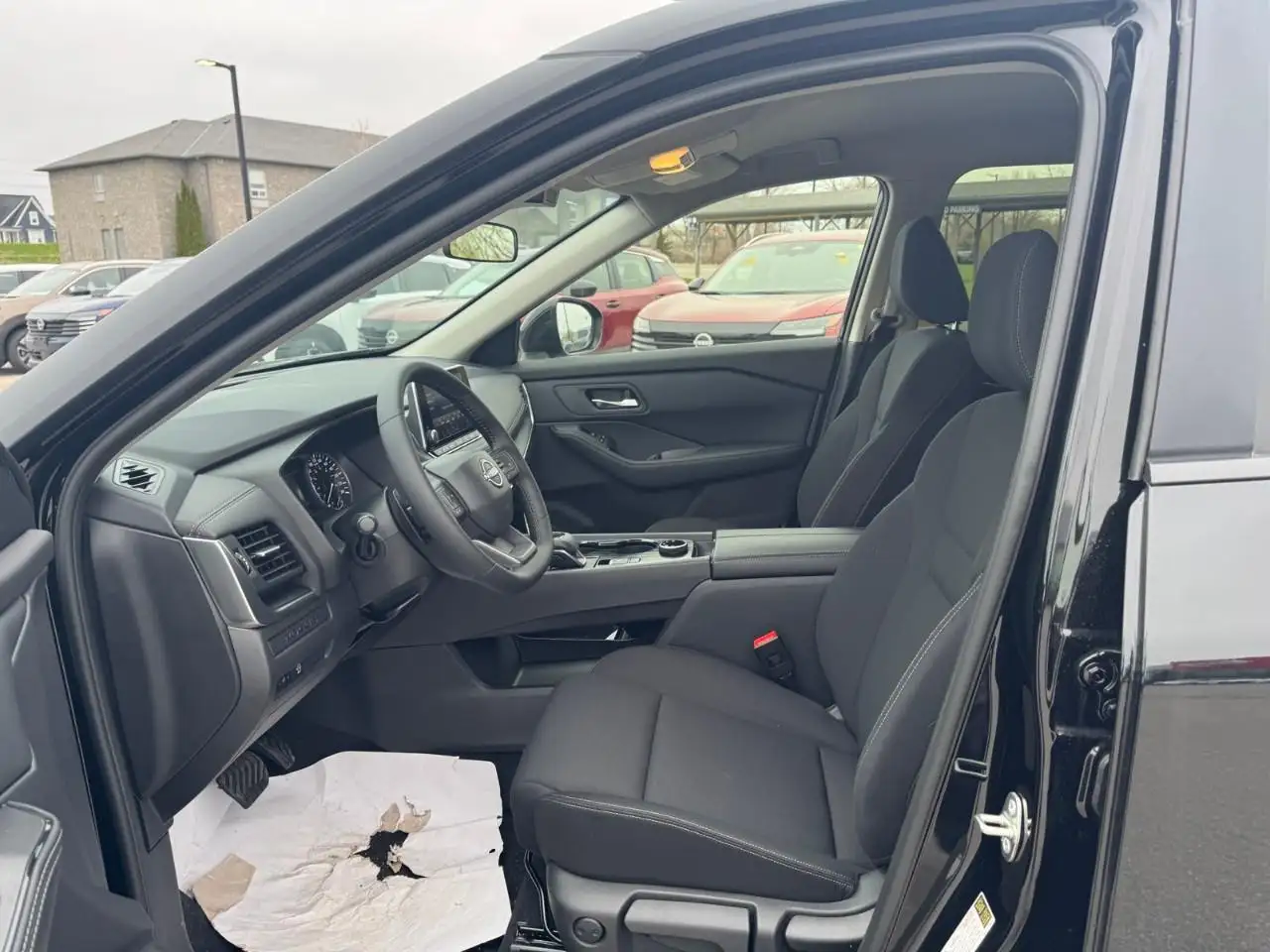 Nissan Rogue снимка Nissan Rogue