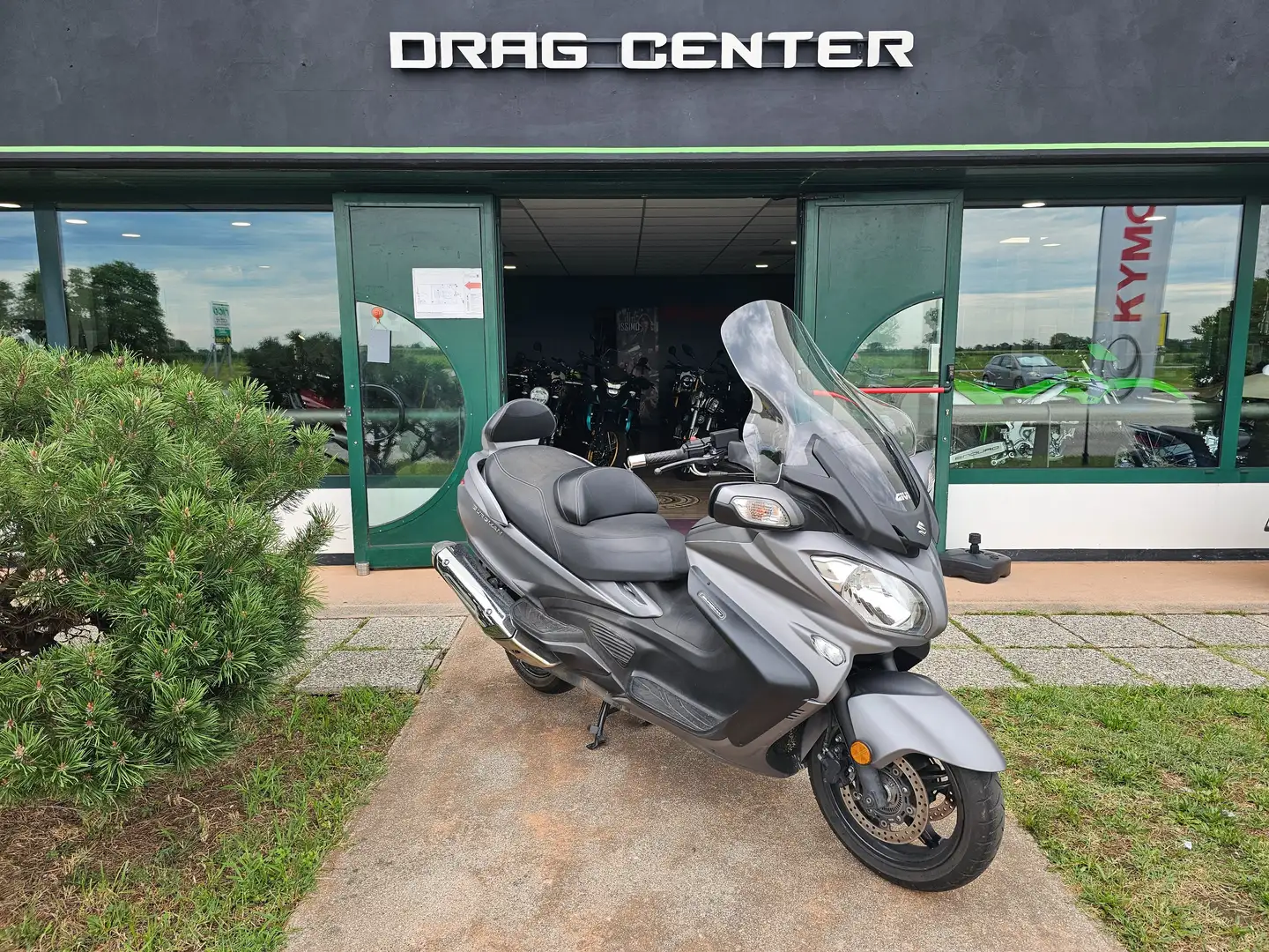 Suzuki Burgman 650 Executive Abs Gri - 2