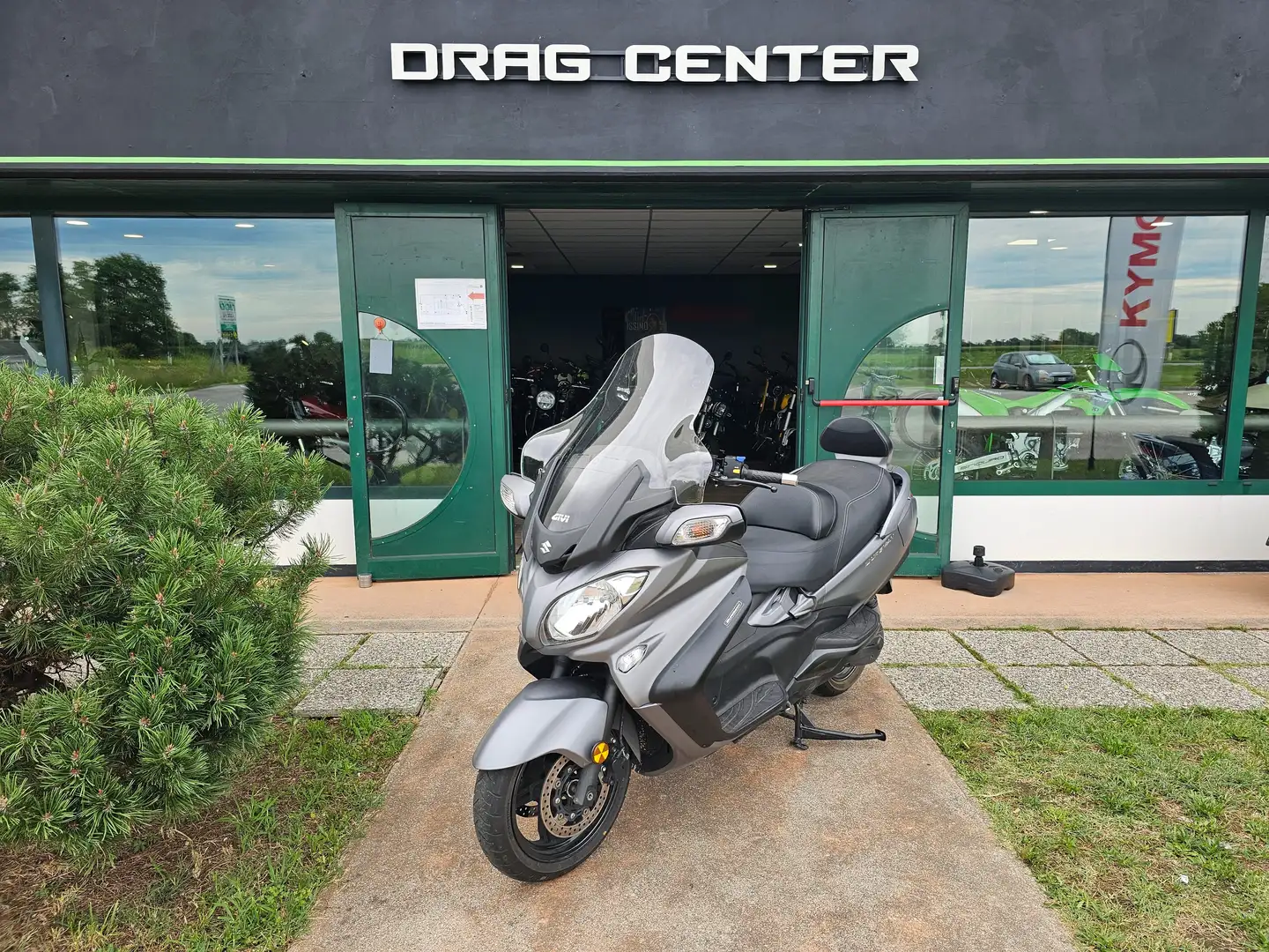 Suzuki Burgman 650 Executive Abs Gri - 1