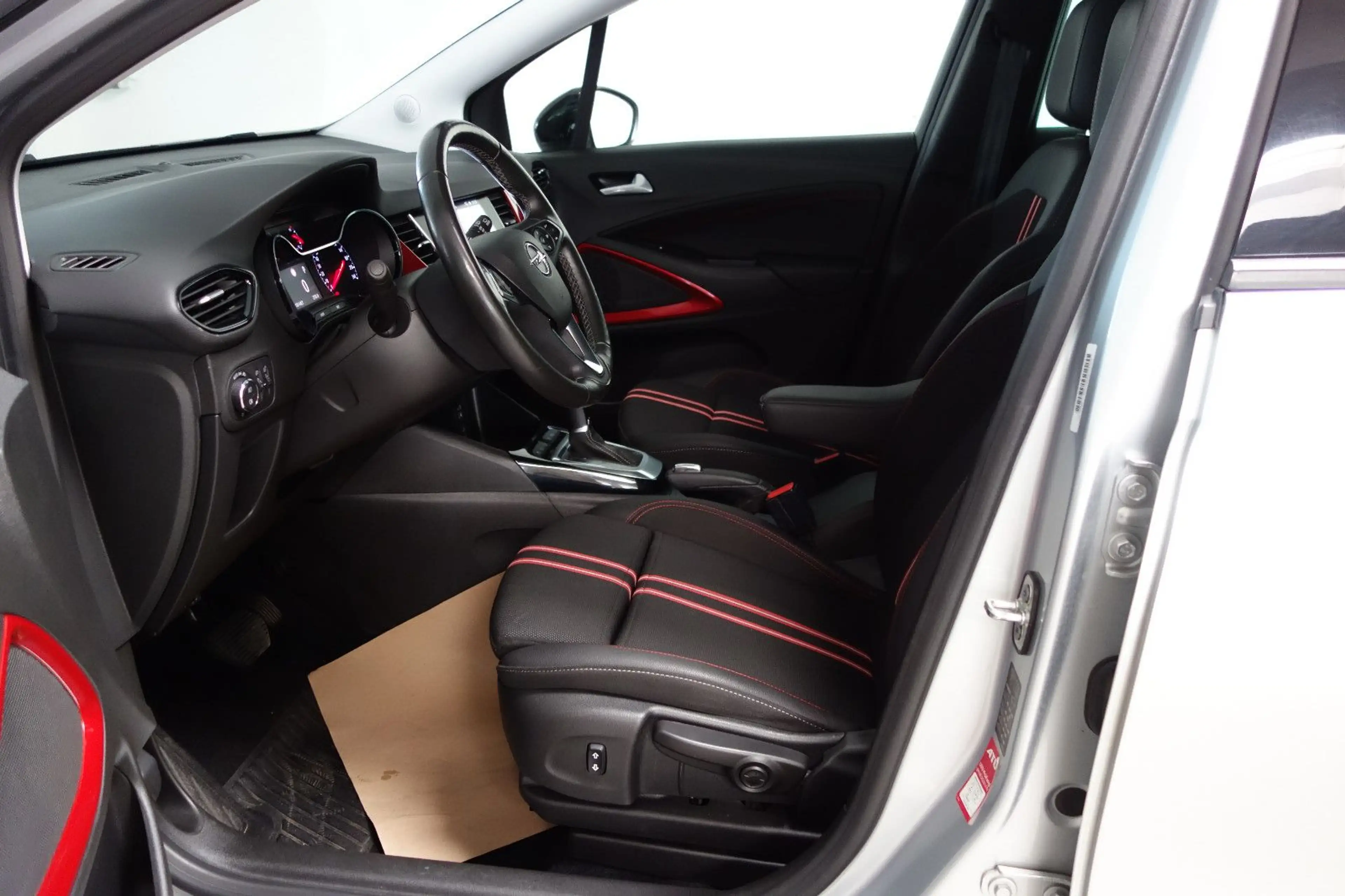 Opel Crossland X Crossland 1.2 GS Line high gloss Auto/LED/Kamera — photo 13