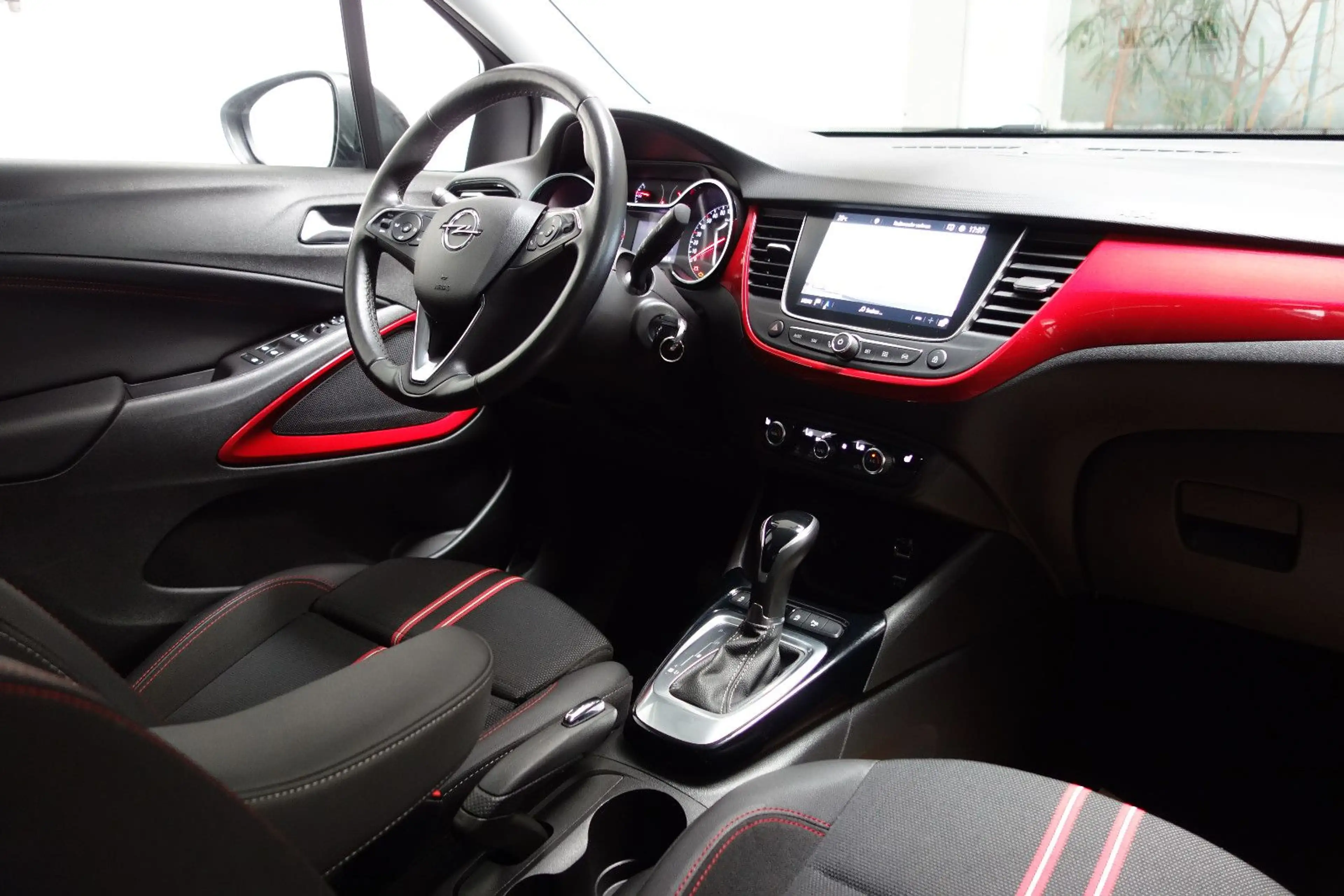 Opel Crossland X Crossland 1.2 GS Line high gloss Auto/LED/Kamera — photo 10