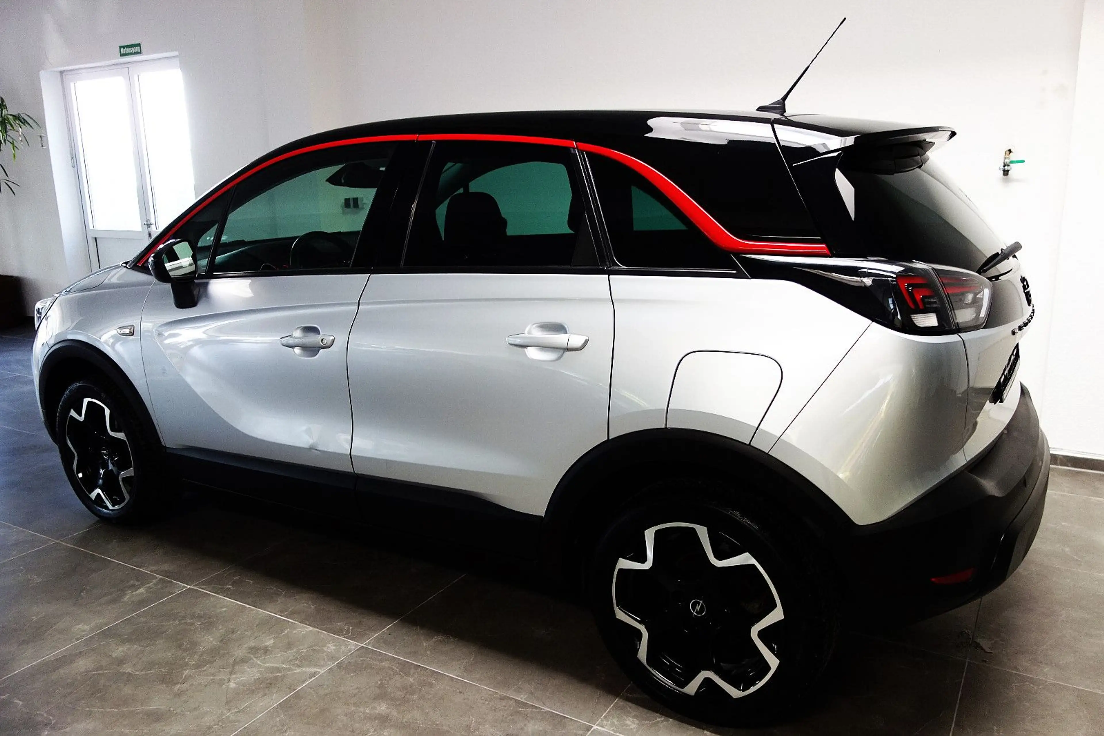 Opel Crossland X Crossland 1.2 GS Line high gloss Auto/LED/Kamera — photo 3