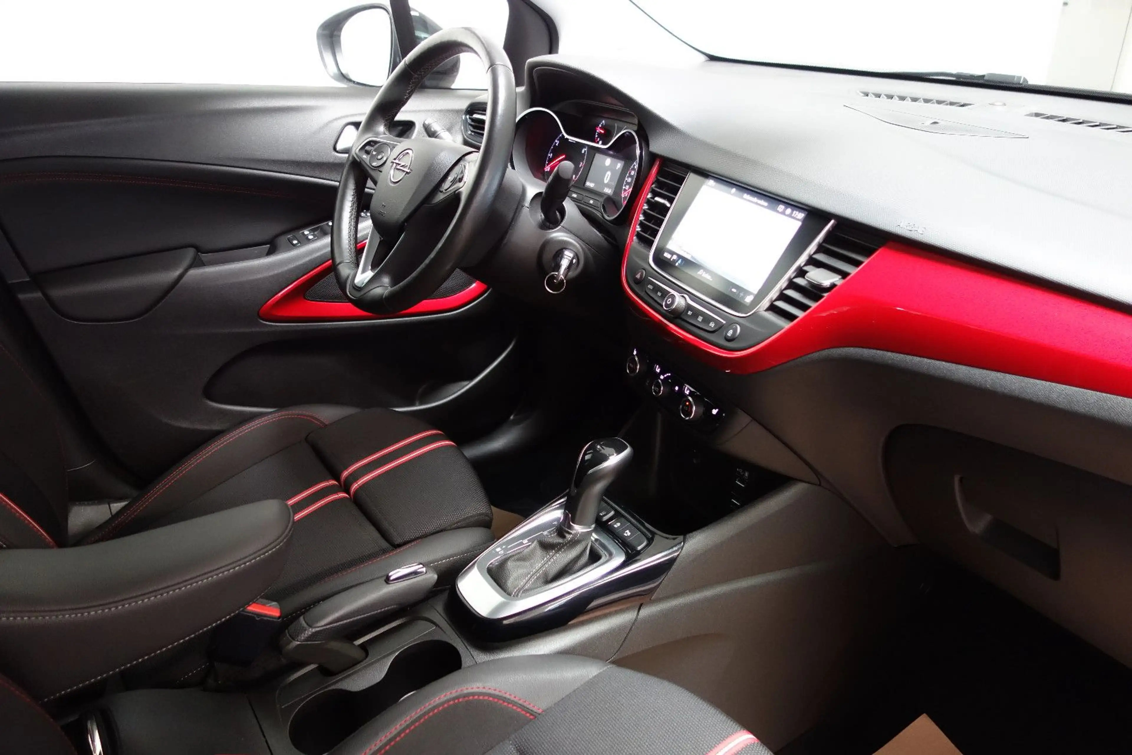 Opel Crossland X Crossland 1.2 GS Line high gloss Auto/LED/Kamera — photo 12