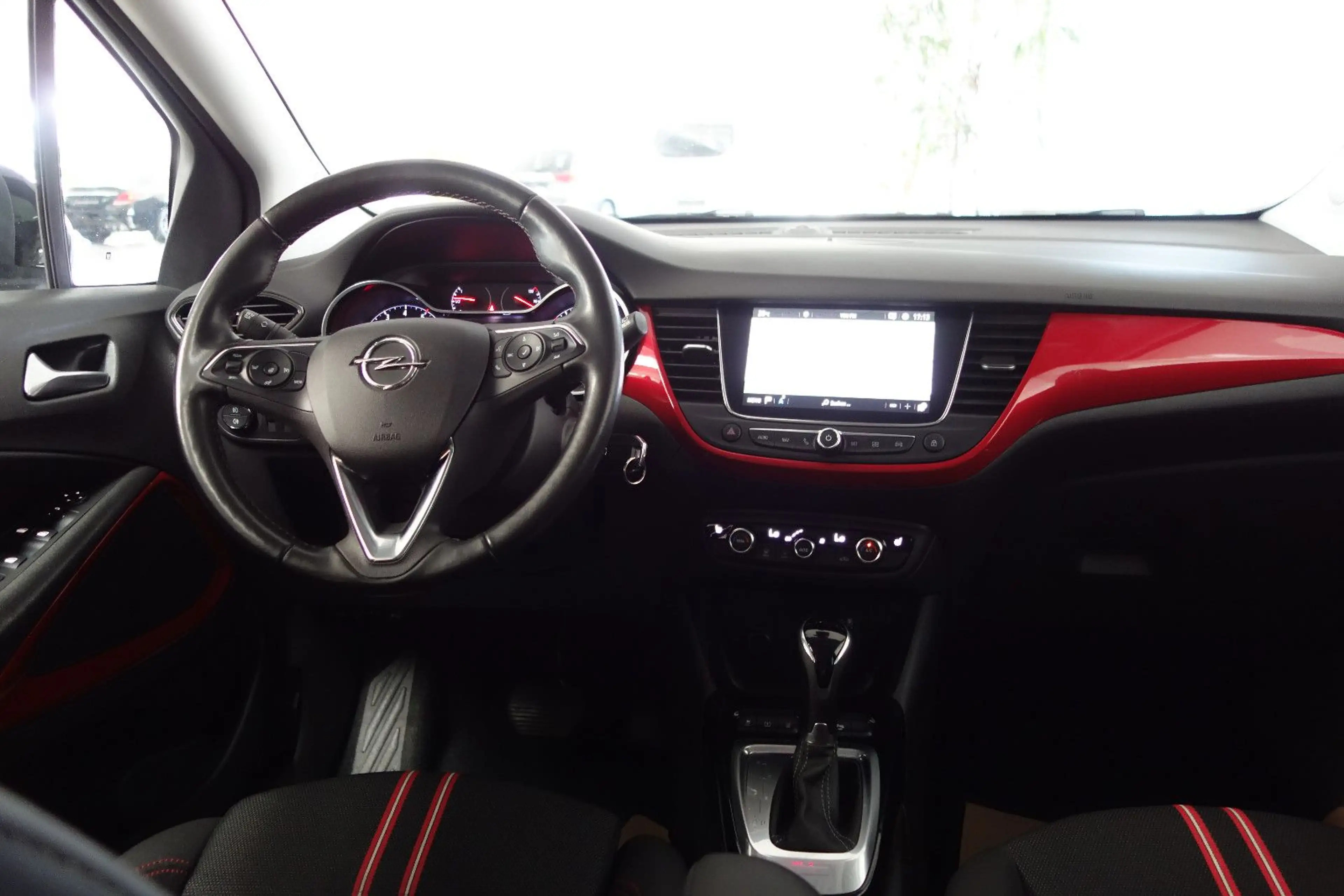 Opel Crossland X Crossland 1.2 GS Line high gloss Auto/LED/Kamera — photo 11