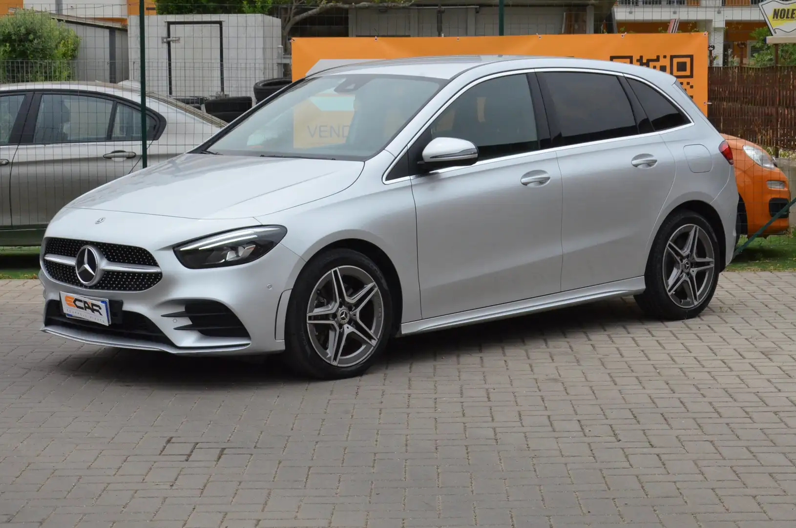 Mercedes-Benz B 250 e phev (eq-power) Premium auto Šedá - 1