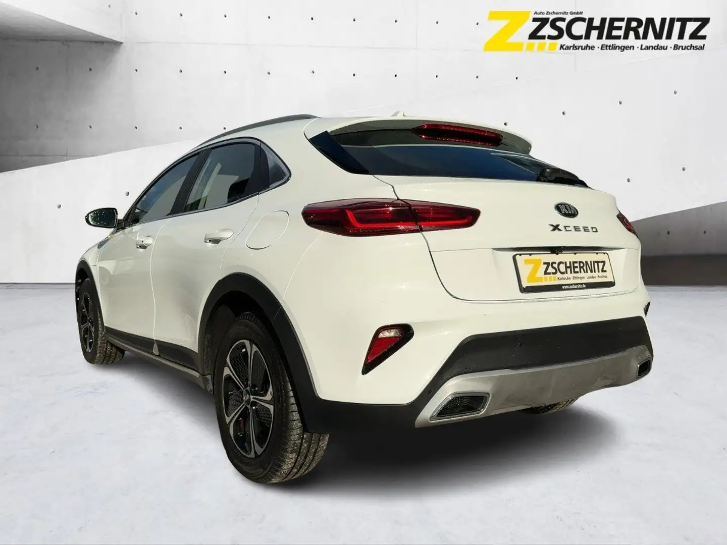 Kia XCeed 1.6 GDI PHEV Vision LED+Navi+2xKlima+KAM Білий - 2