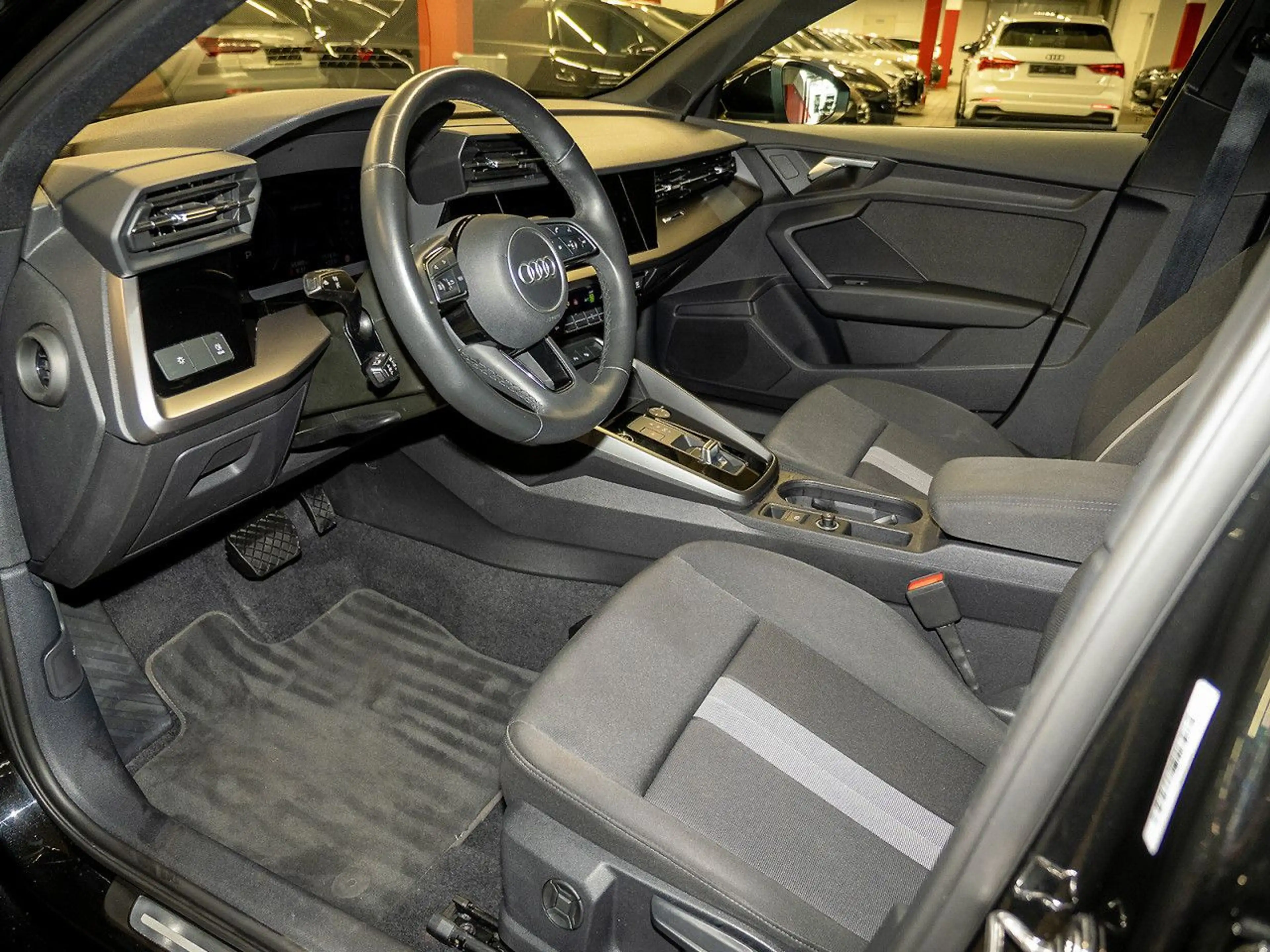 Audi A3 35 TDI advanced ACC Keyless Kamera — photo 8
