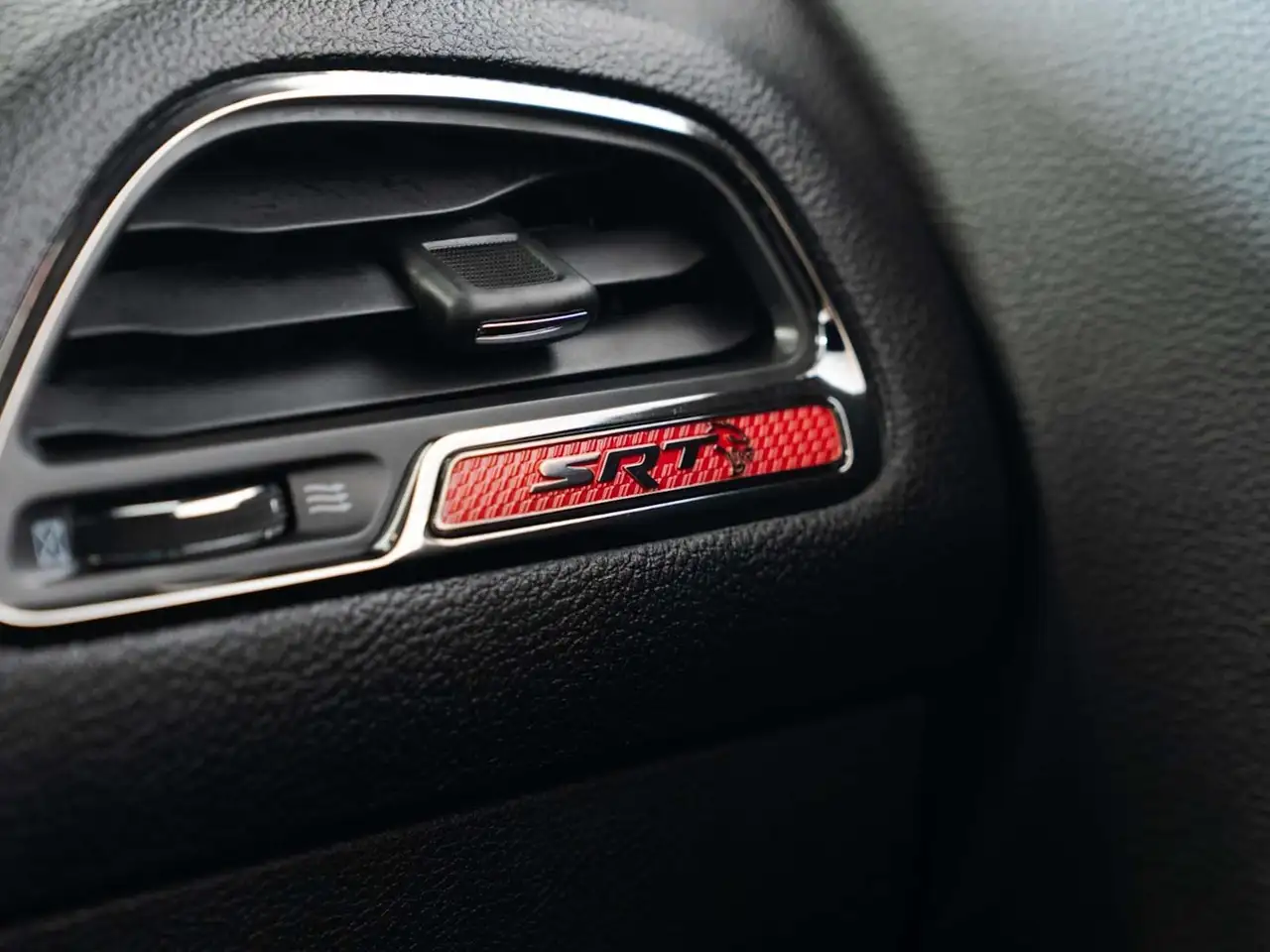Dodge Challenger photo Dodge Challenger