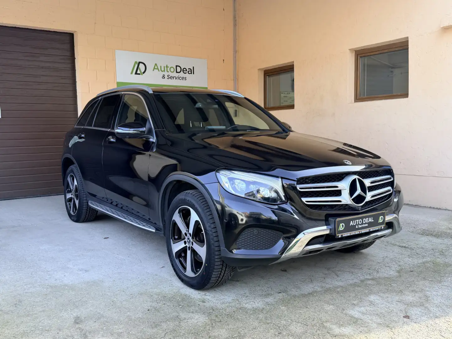 Mercedes-Benz GLC 250 Pack AMG 4MATIC CAMERA 360° 211CV Noir - 1