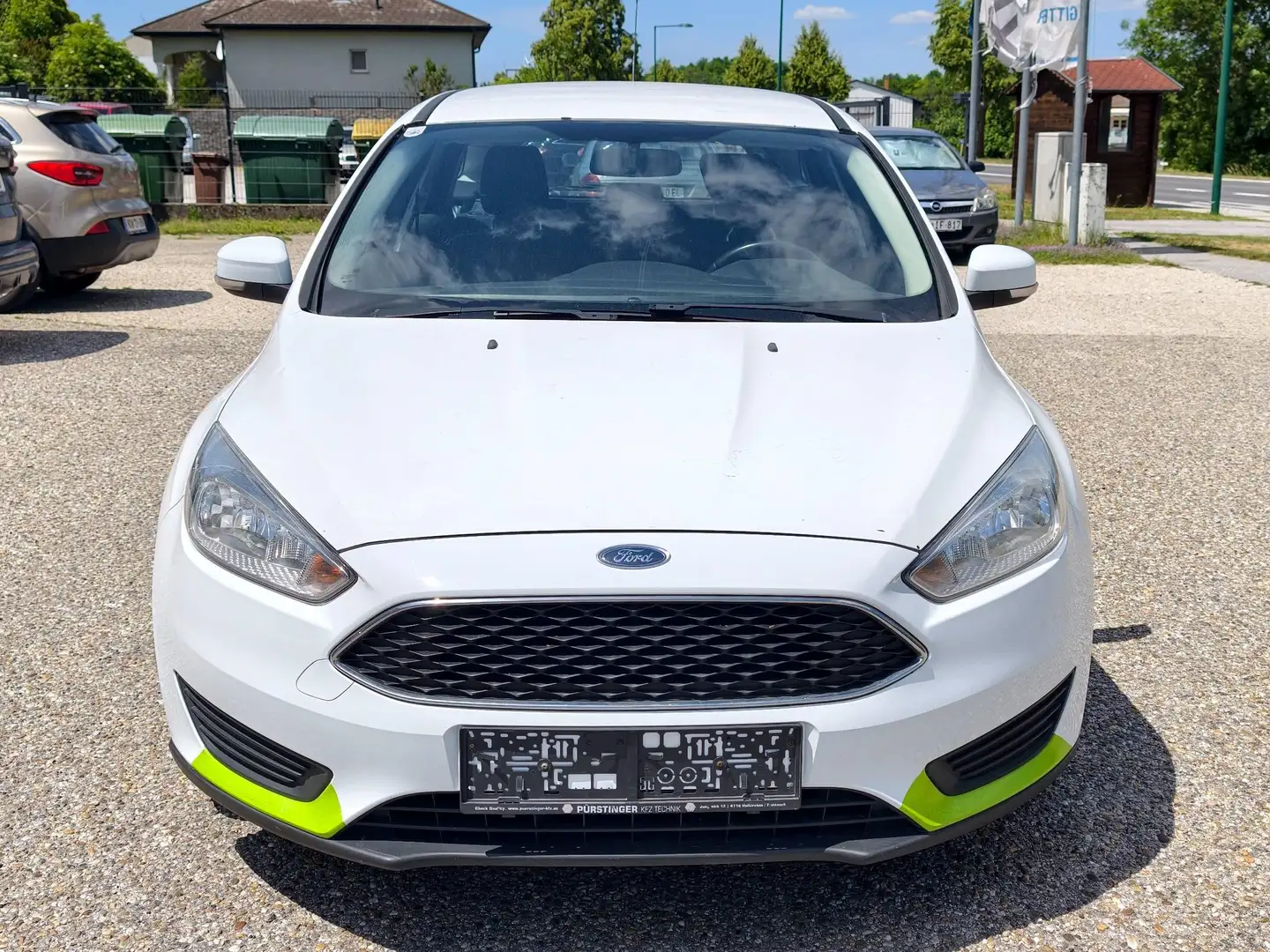 Ford Focus Trend Weiß - 1
