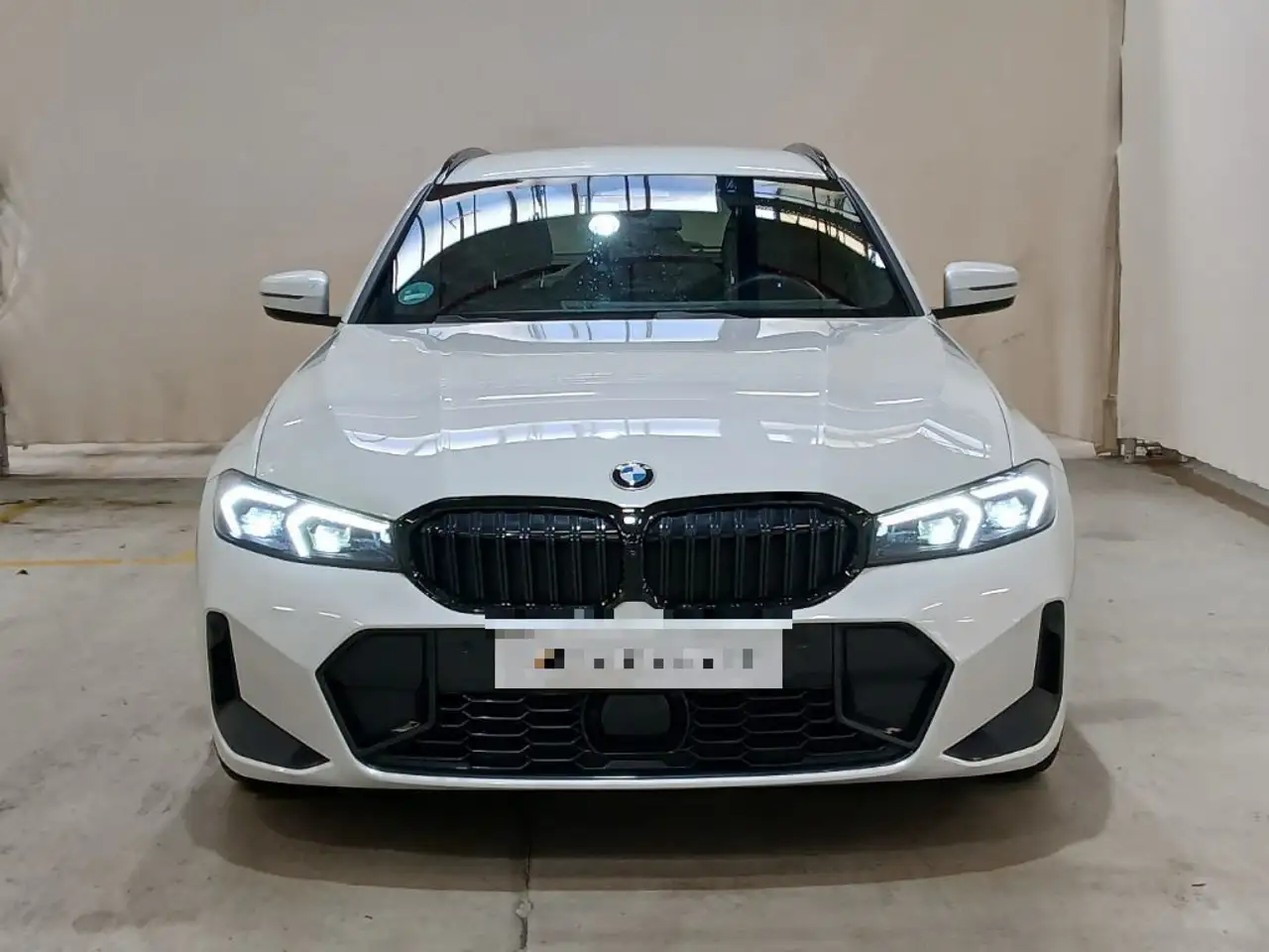 BMW 320