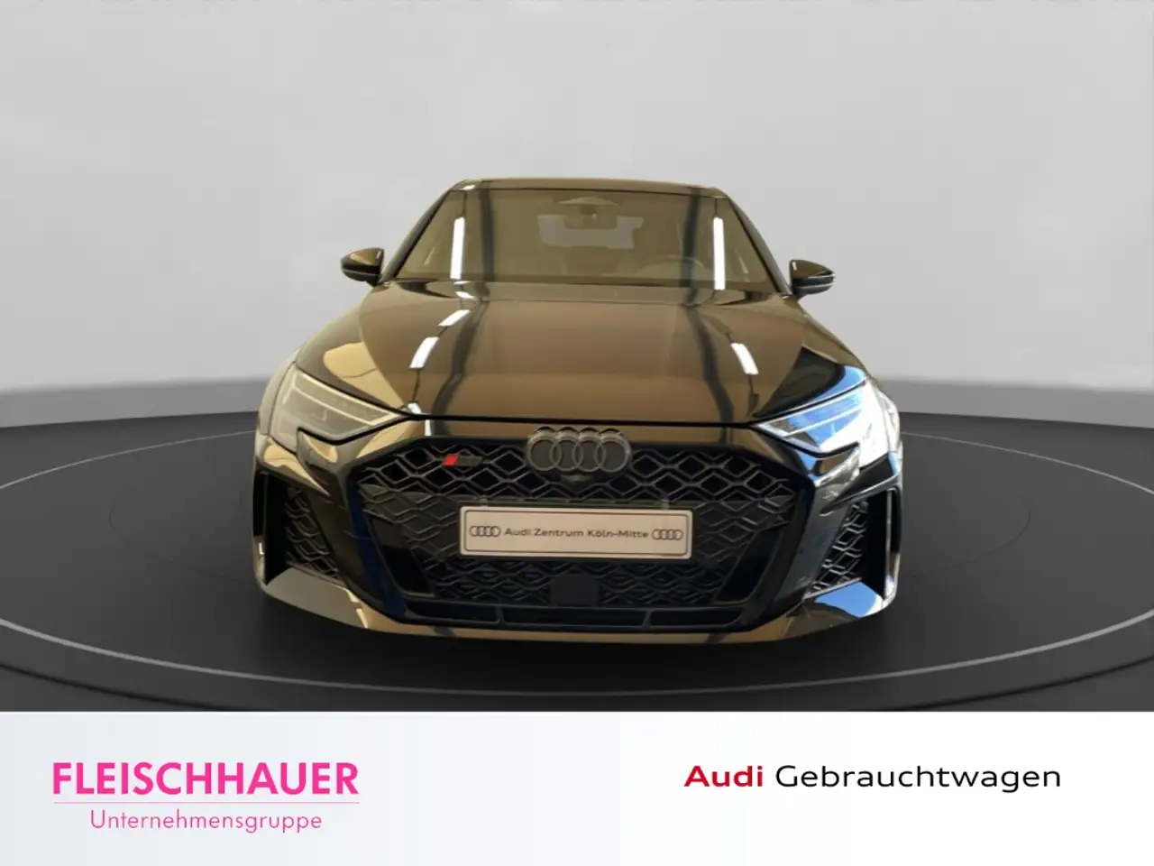 Audi RS3 Limousine 2.5 TFSI quattro S tronic 2