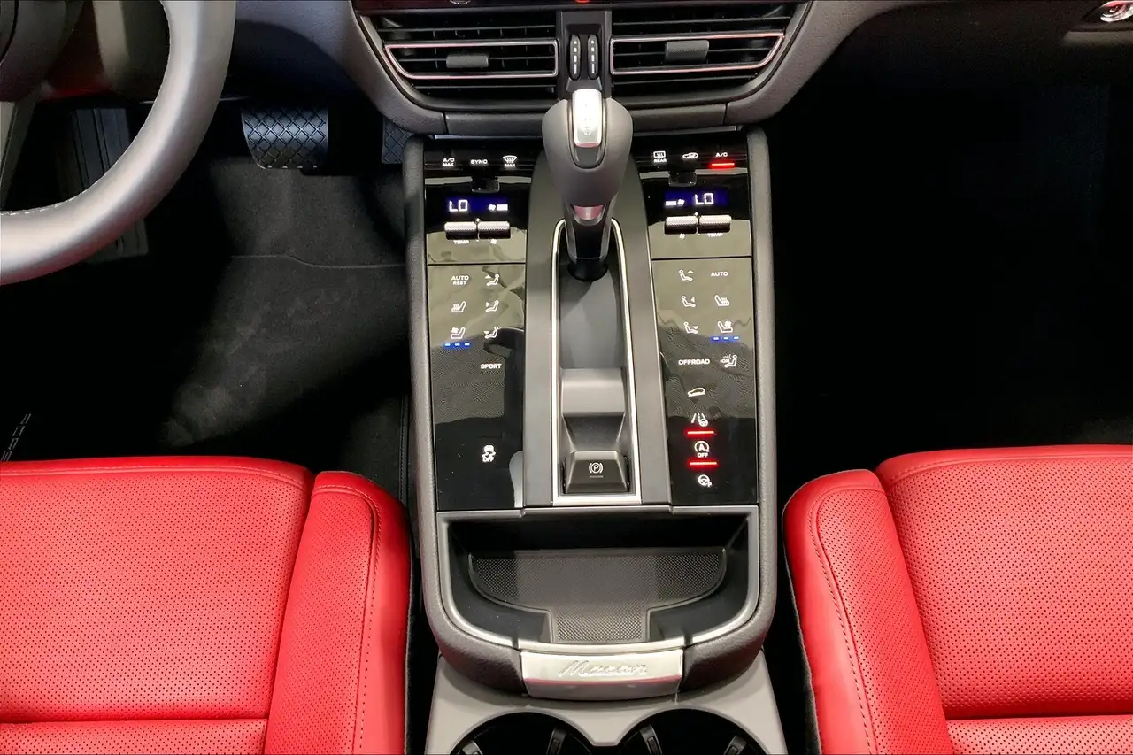 Porsche Macan снимка Porsche Macan
