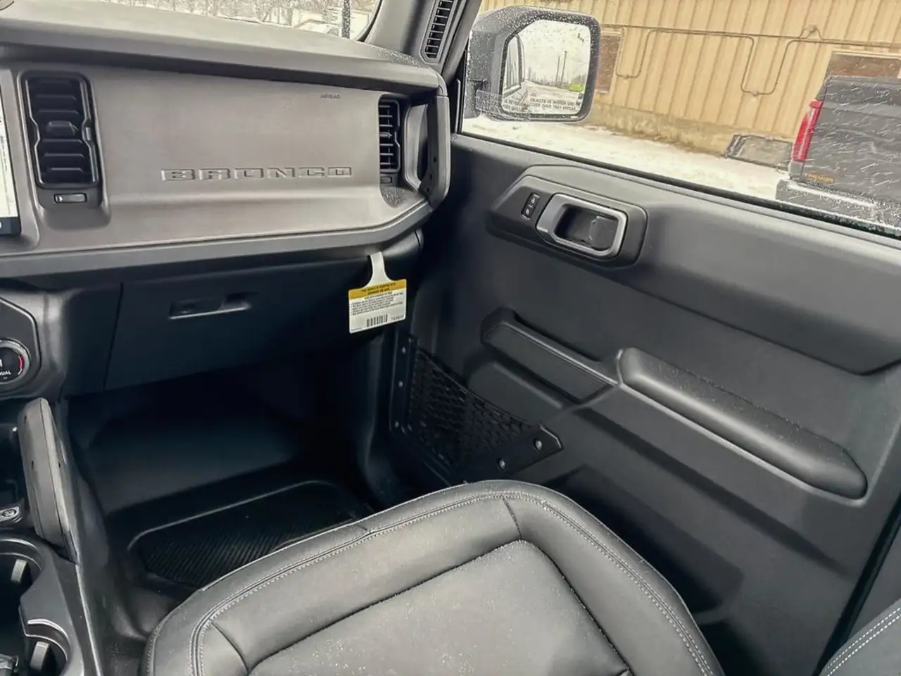 Ford Bronco снимка Ford Bronco