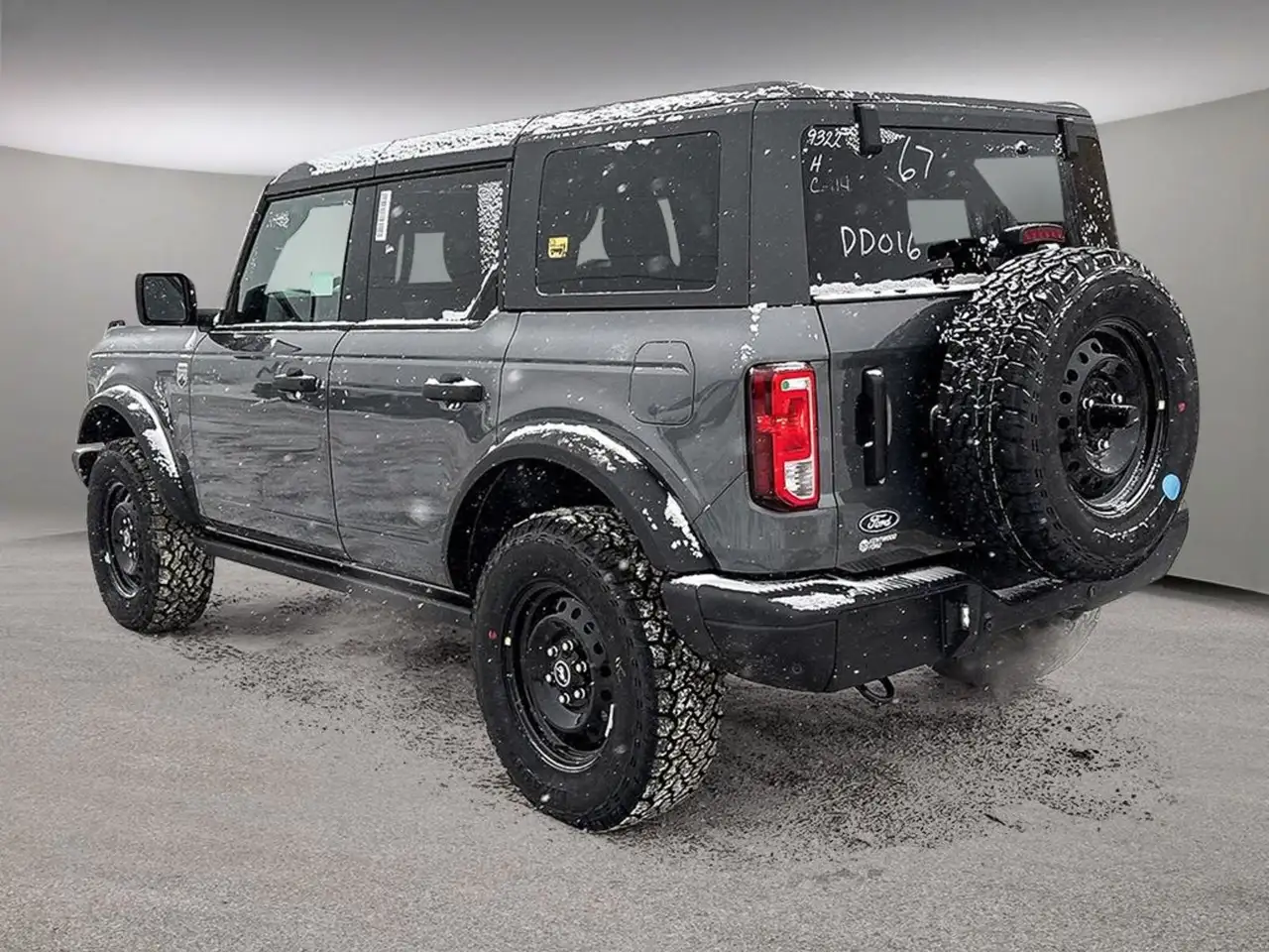 Ford Bronco снимка Ford Bronco