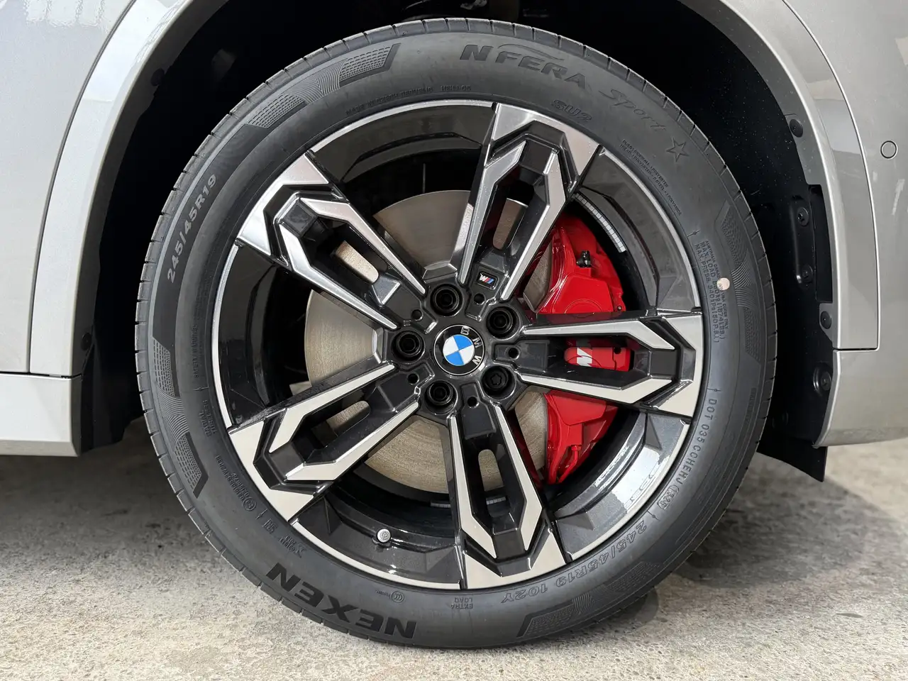 BMW iX1 xDrive30 M Sportpaket | Komfortzugang | Panorama G 11