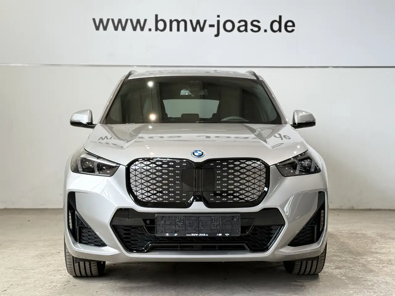 BMW iX1 xDrive30 M Sportpaket | Komfortzugang | Panorama G 2