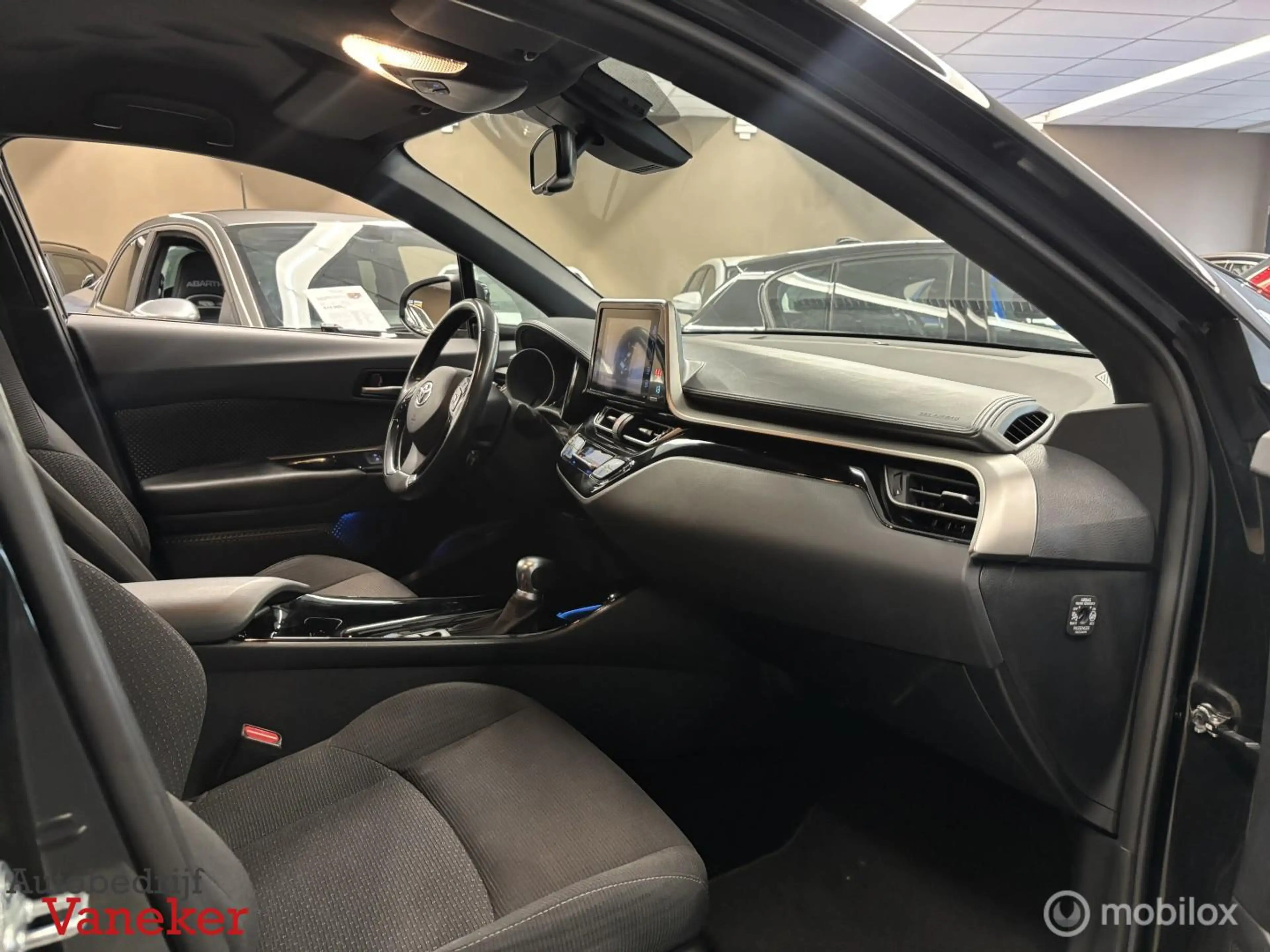 Toyota C-HR 1.8 Hybrid Team D|ACC|Stoel/Stuur verwarm|1e eig — photo 16