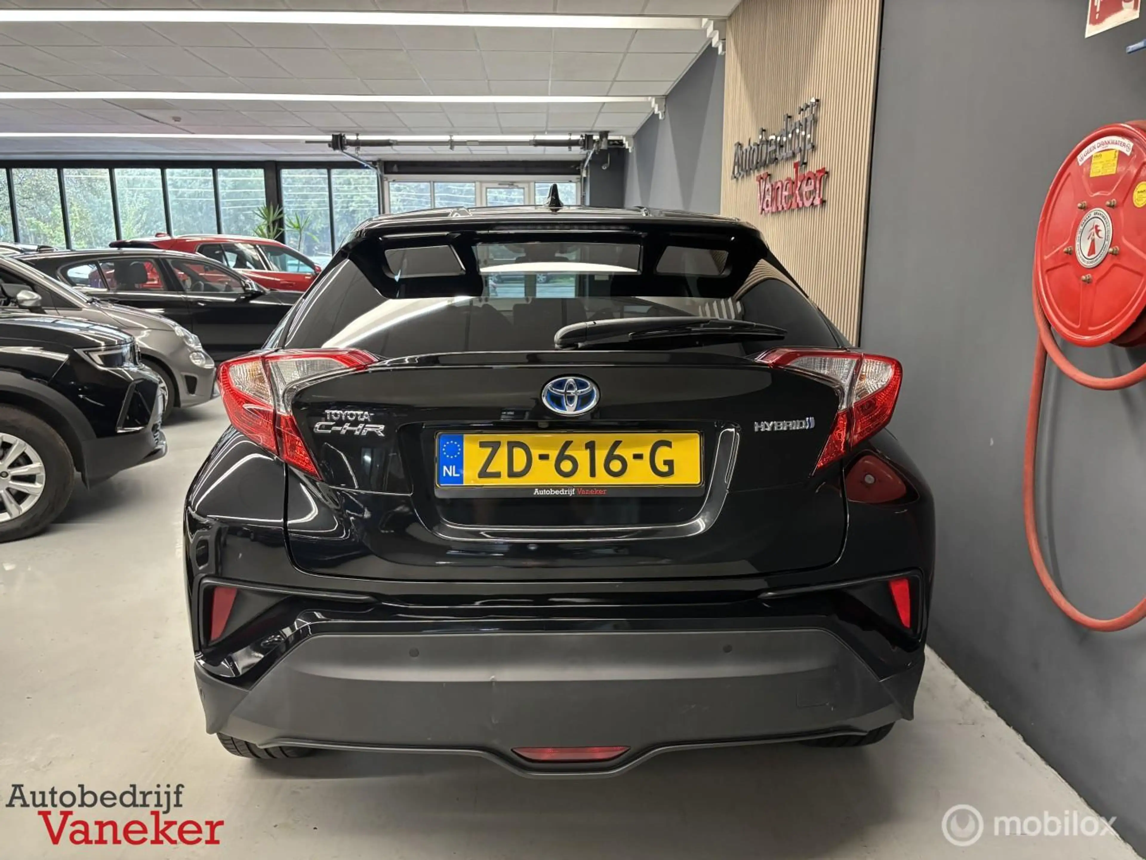 Toyota C-HR 1.8 Hybrid Team D|ACC|Stoel/Stuur verwarm|1e eig — photo 22
