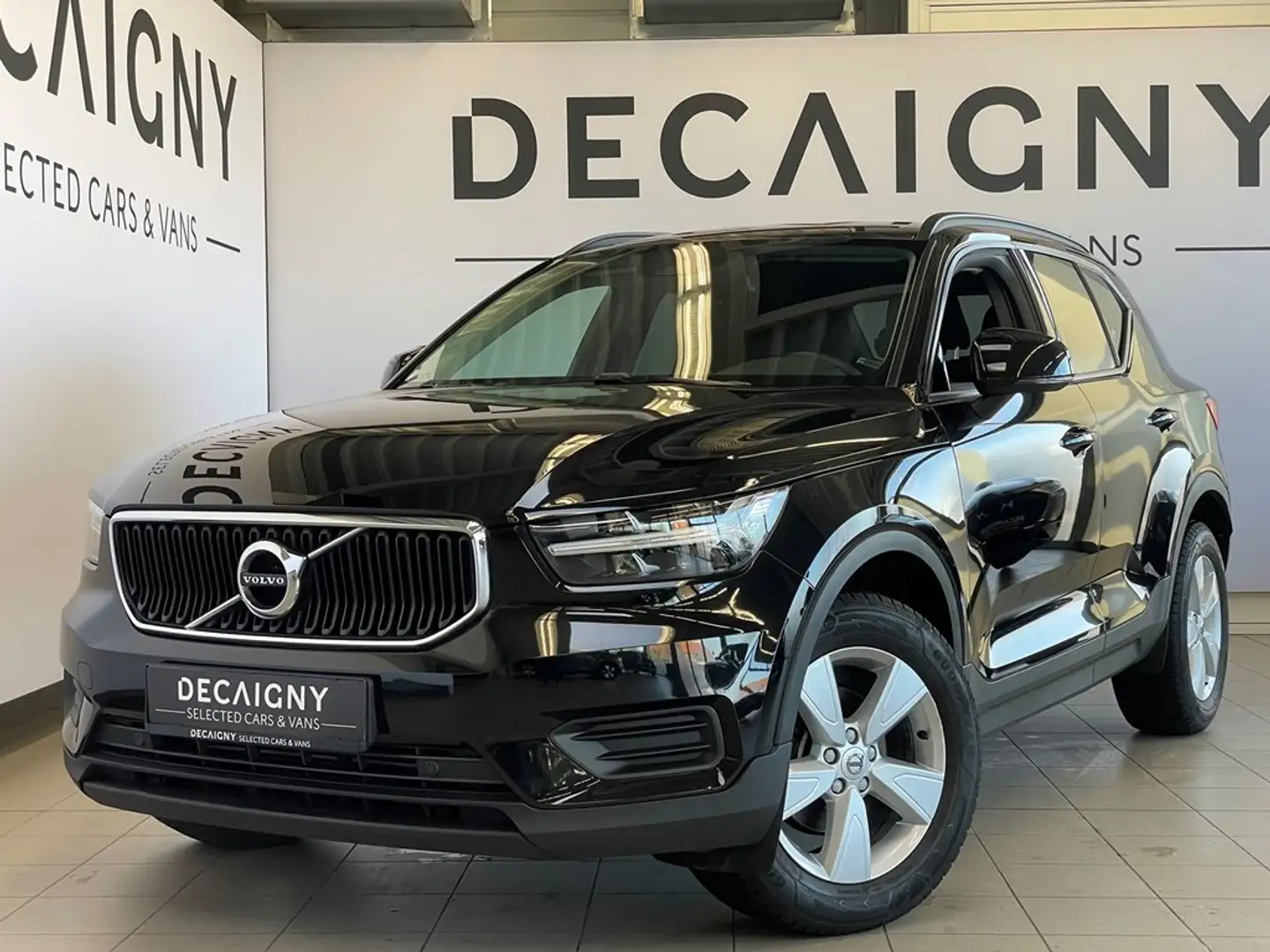 Volvo XC40 T2 Momentum *App Connect*Digital Cockpit*Sensoren Noir - 1