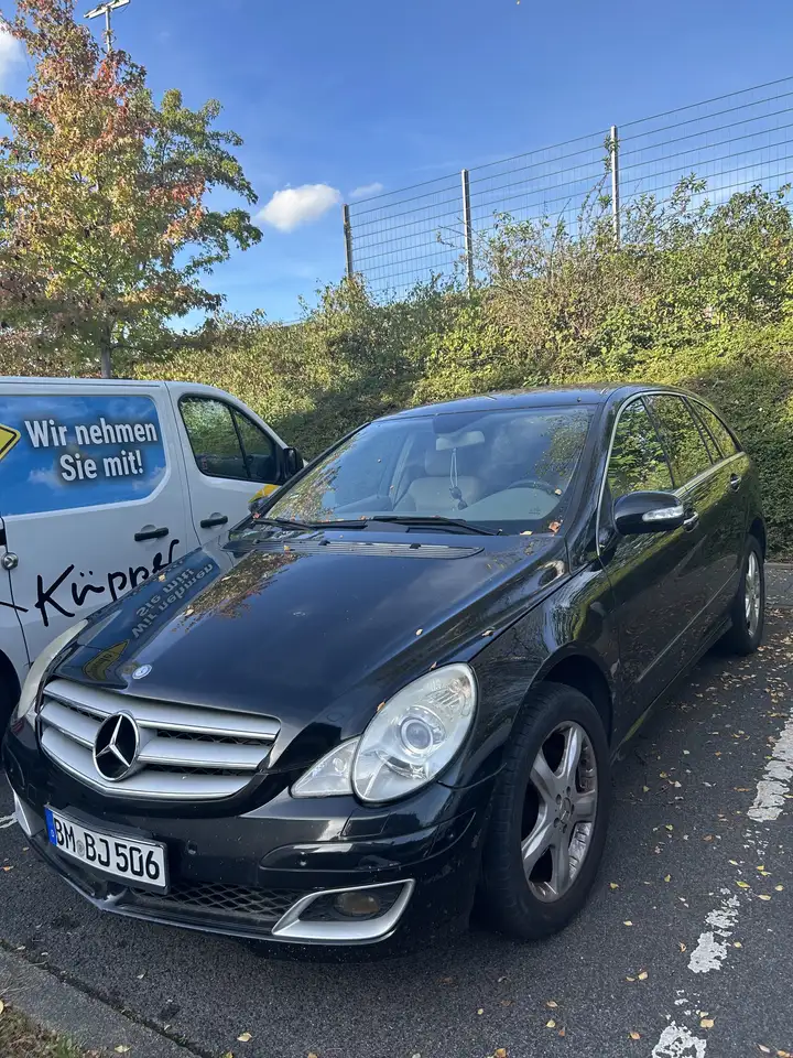 Mercedes-Benz R 320
